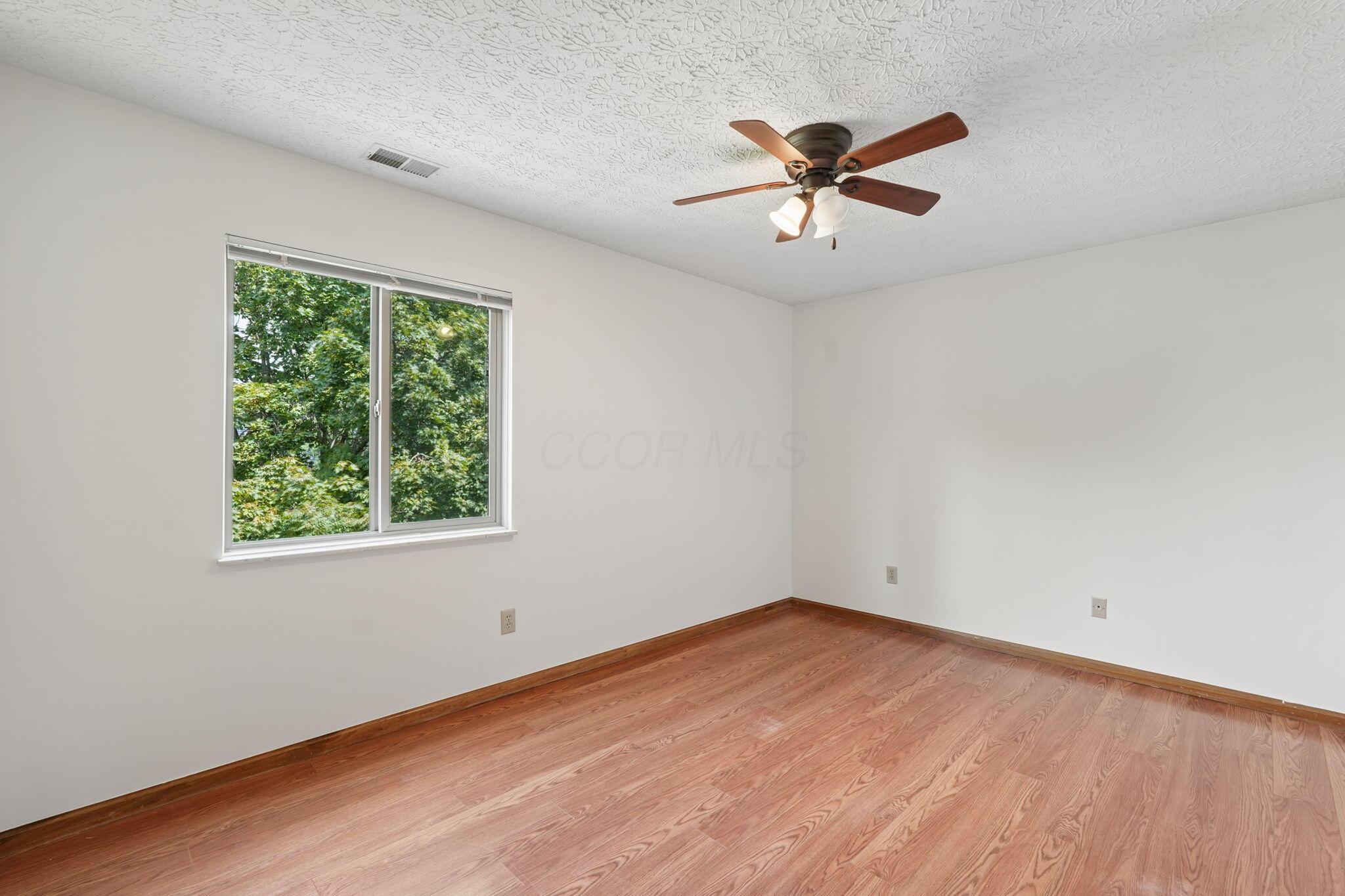 5714 Whispering Oak Boulevard Property Photo 33
