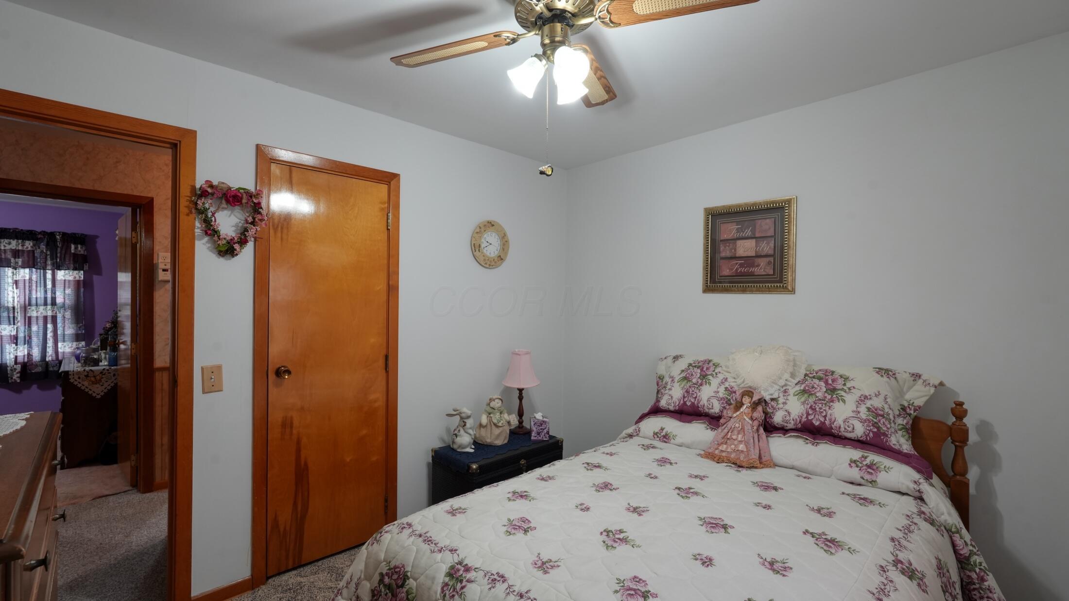 100 Vicky Lane Se Property Photo 3