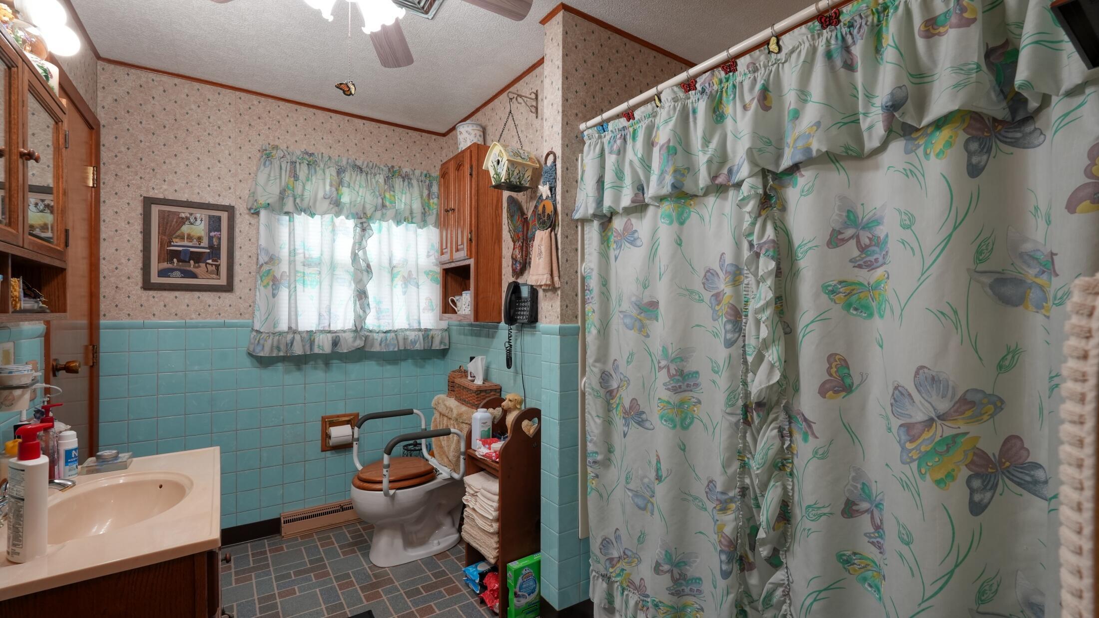 100 Vicky Lane Se Property Photo 11