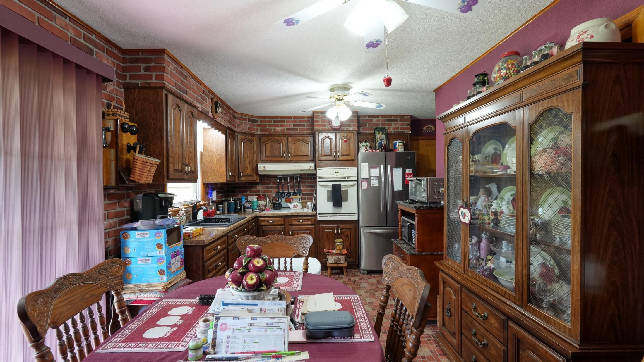 100 Vicky Lane Se Property Photo 15