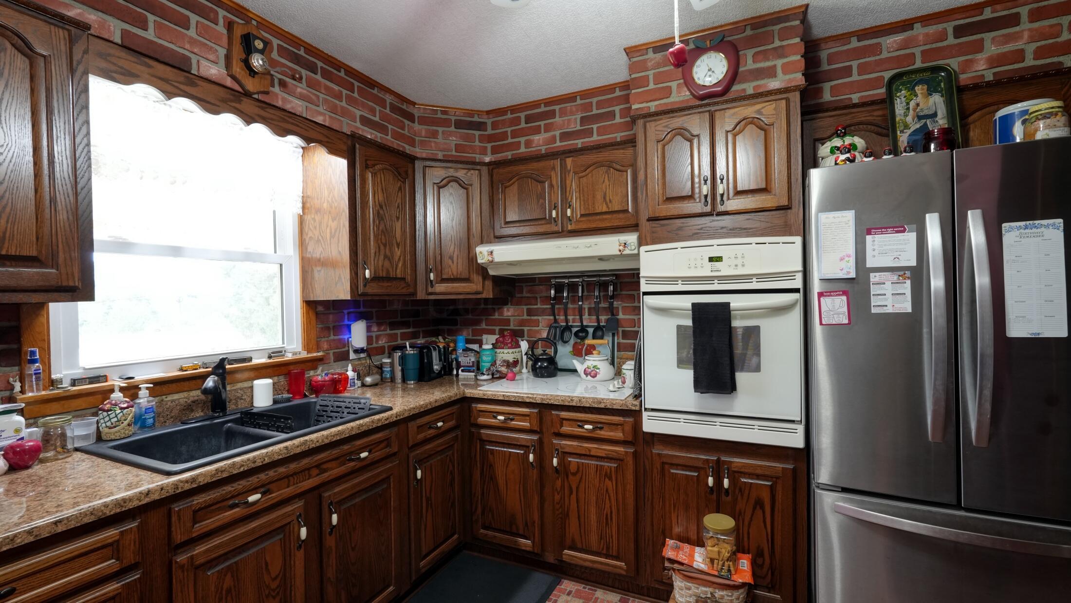 100 Vicky Lane Se Property Photo 19