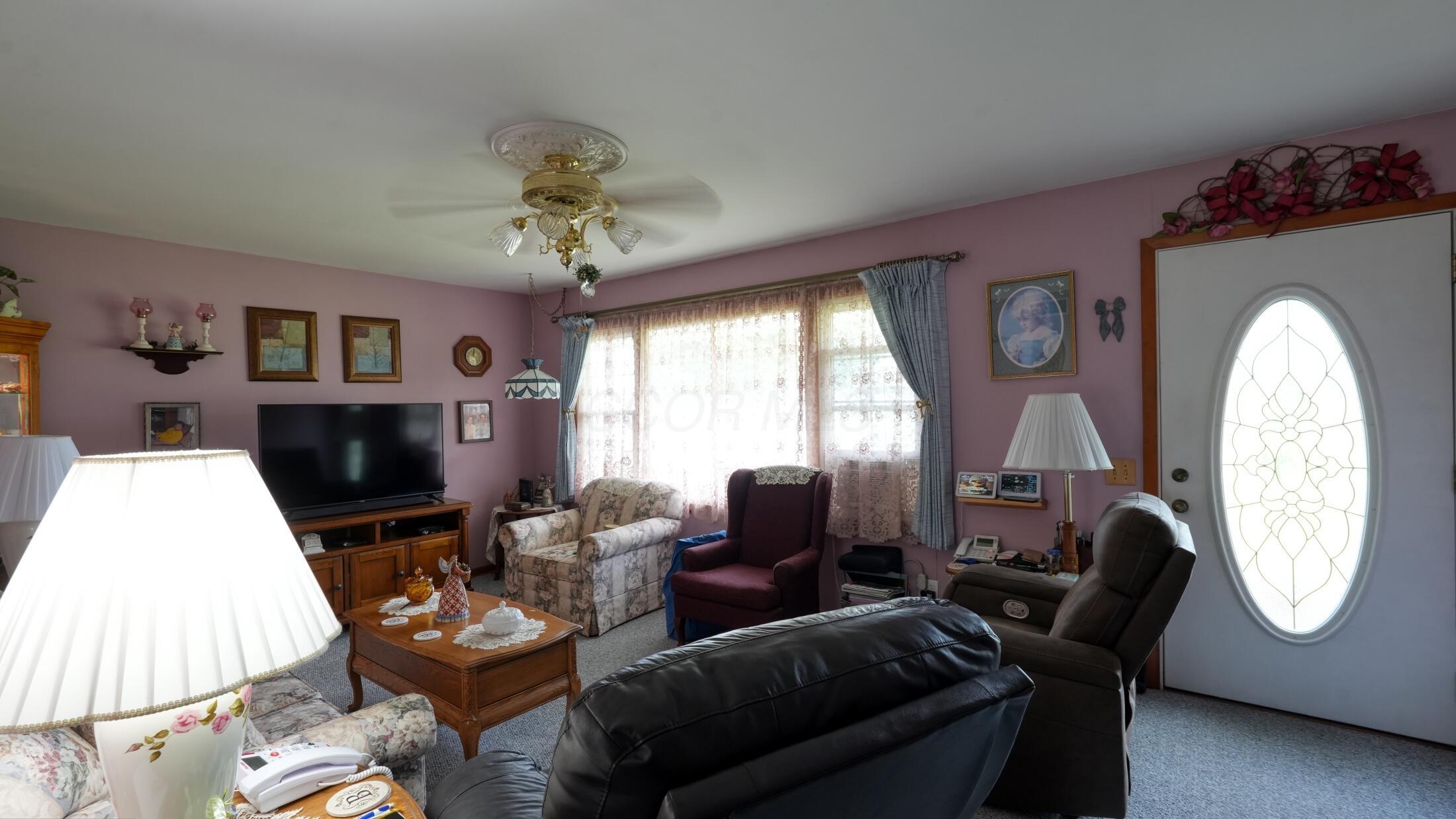 100 Vicky Lane Se Property Photo 23