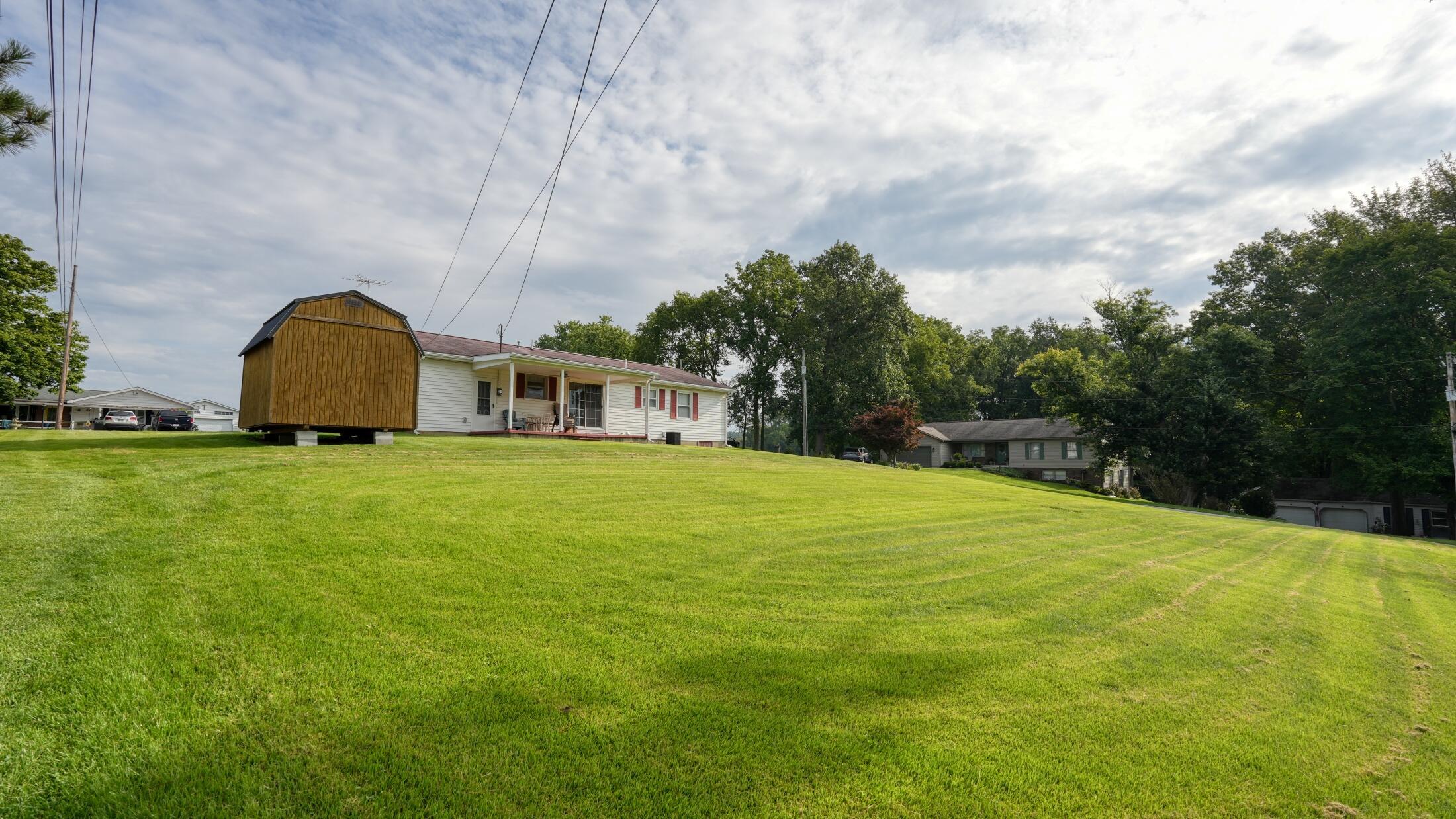 100 Vicky Lane Se Property Photo 29