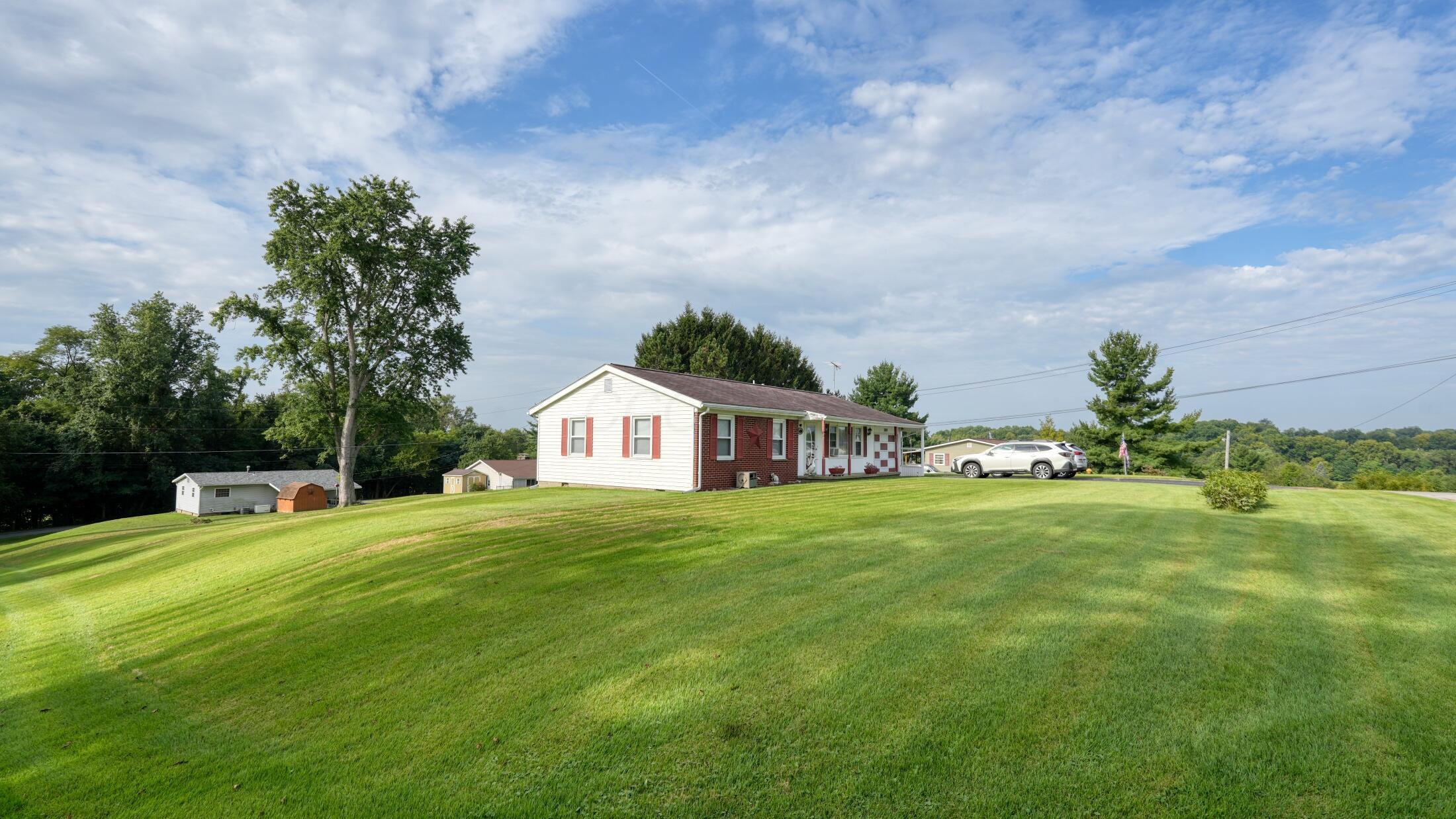 100 Vicky Lane Se Property Photo 35