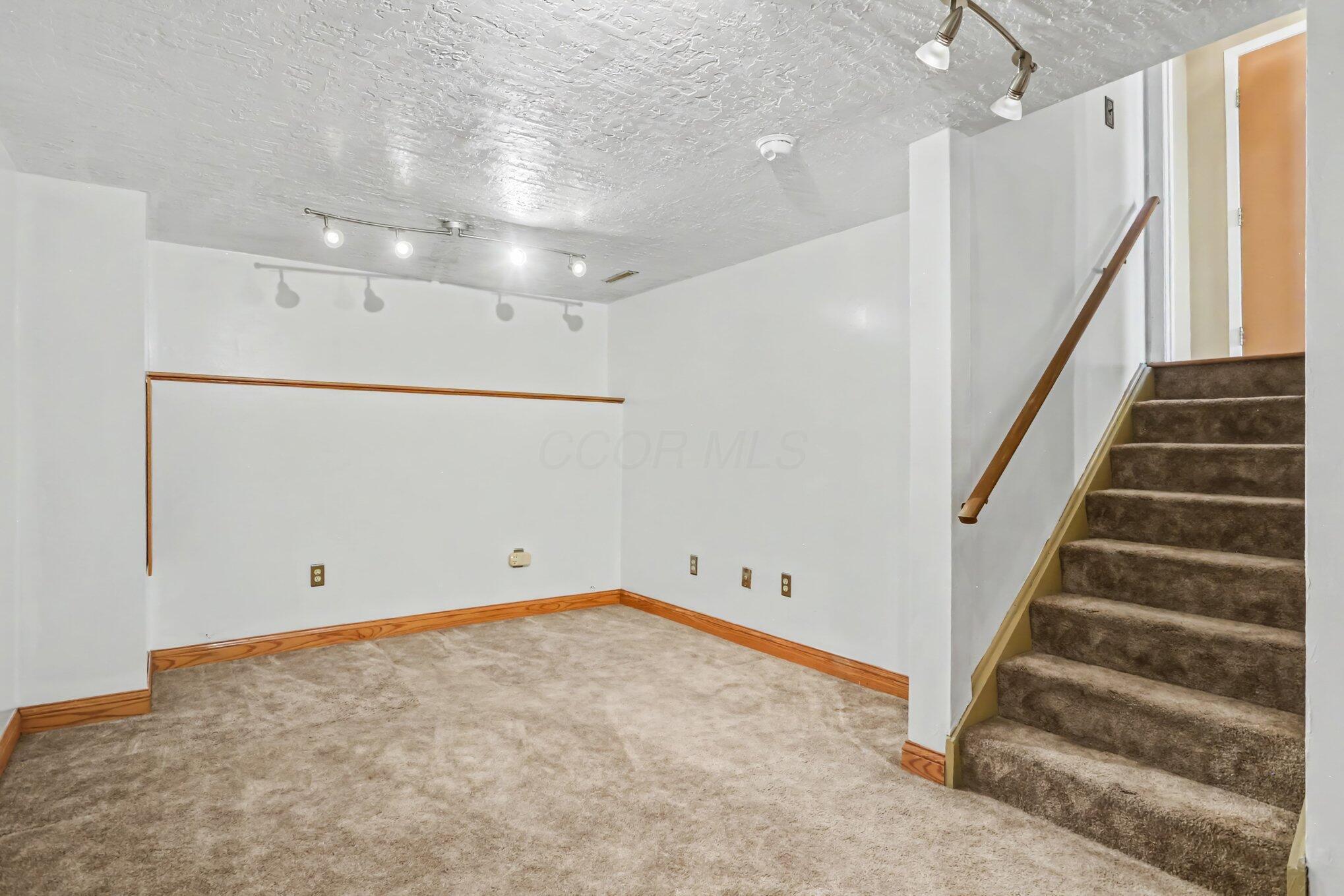 1081 Leclerc Place Property Photo 14