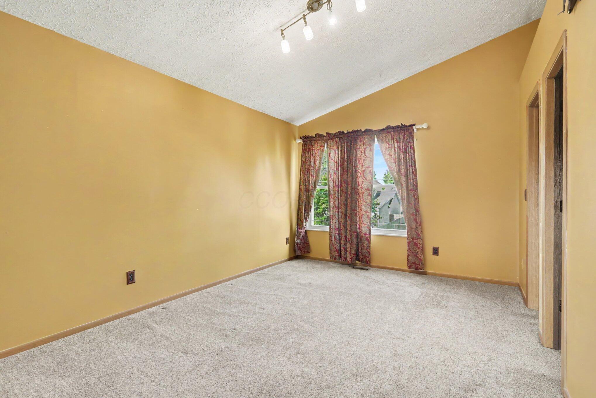 1081 Leclerc Place Property Photo 20