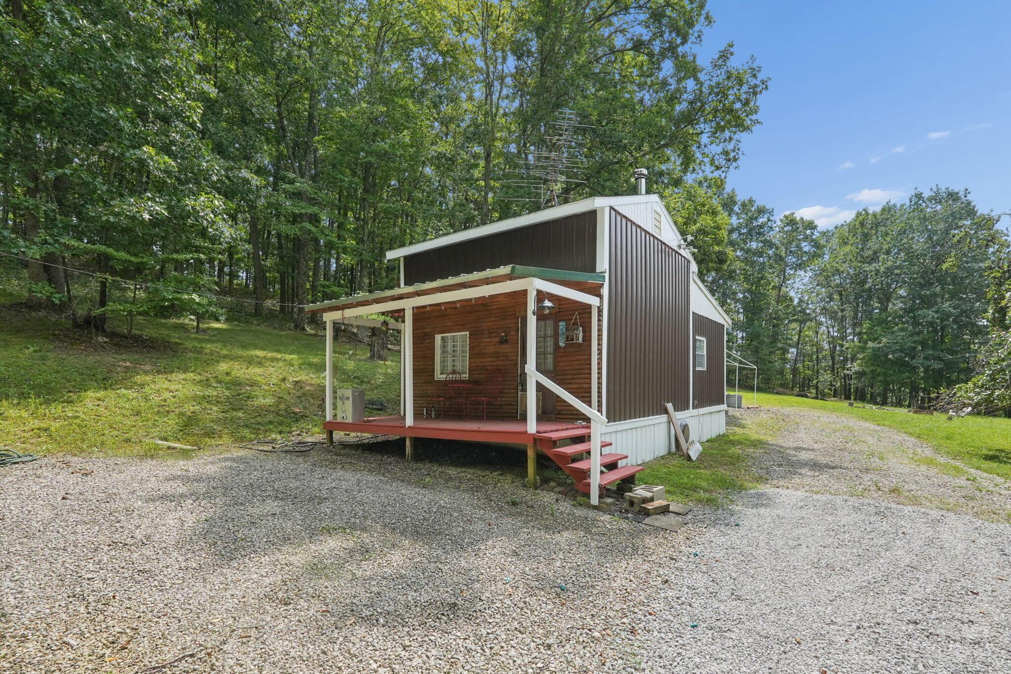 1113 Wickline Road Property Photo 4