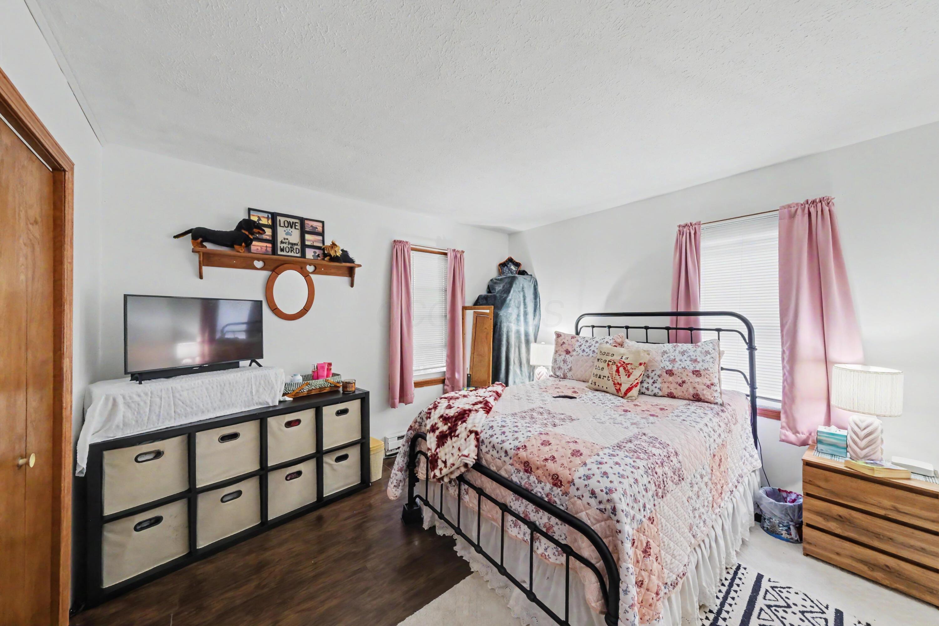 972 Reed Road Property Photo 16