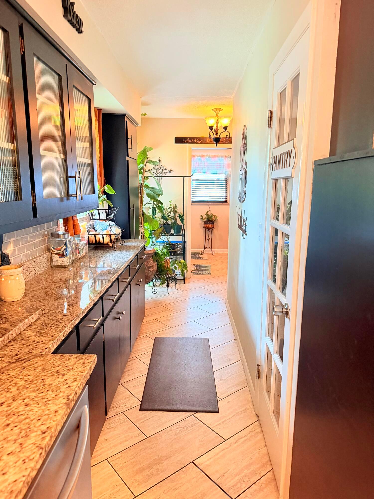 3715 Montclair Drive Property Photo 8