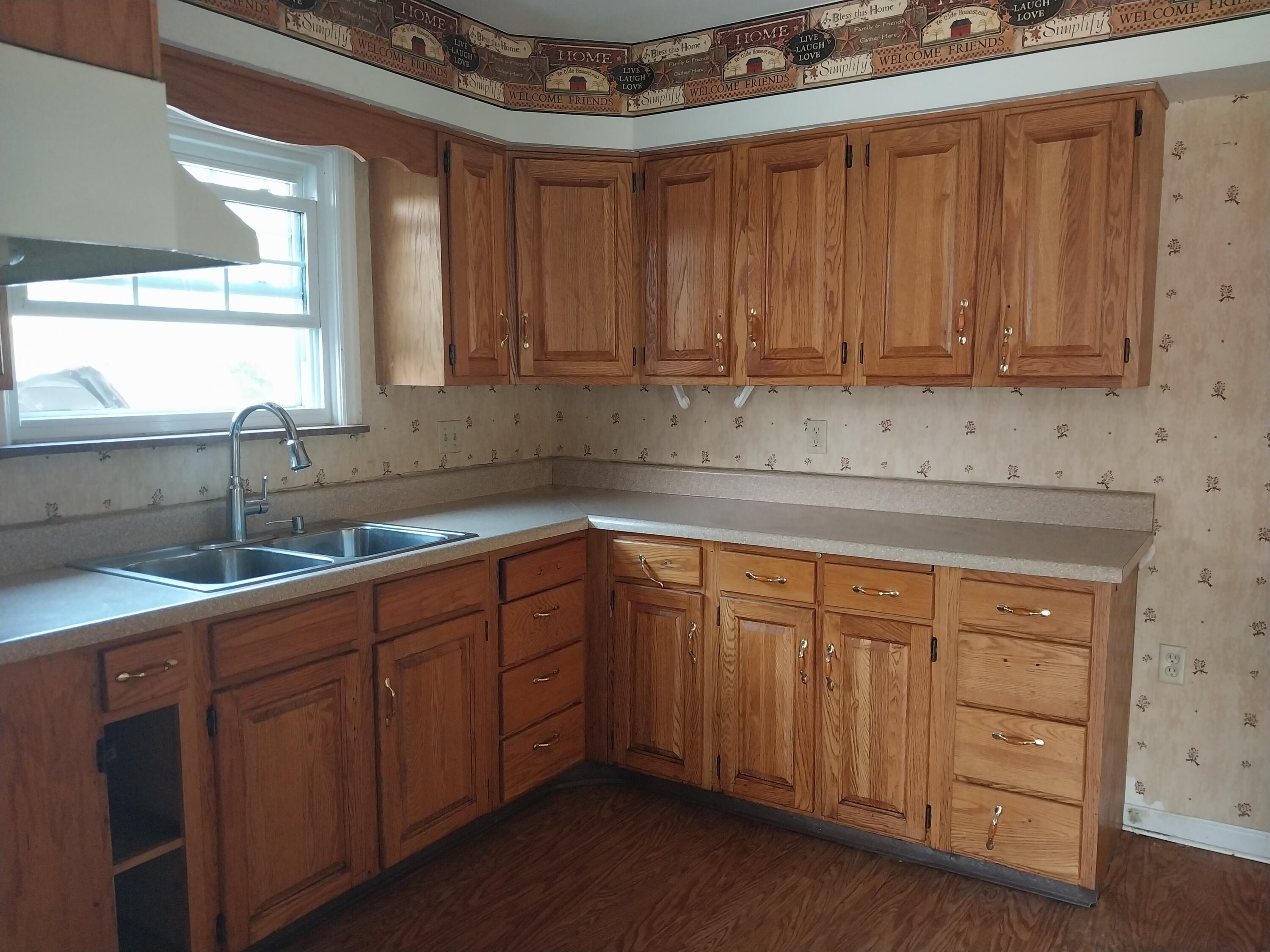 226033235 Property Photo 10