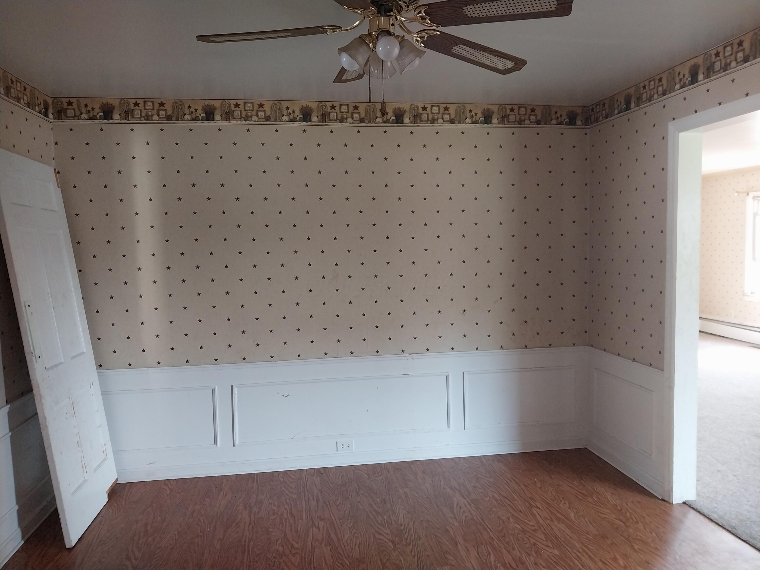 226033235 Property Photo 12