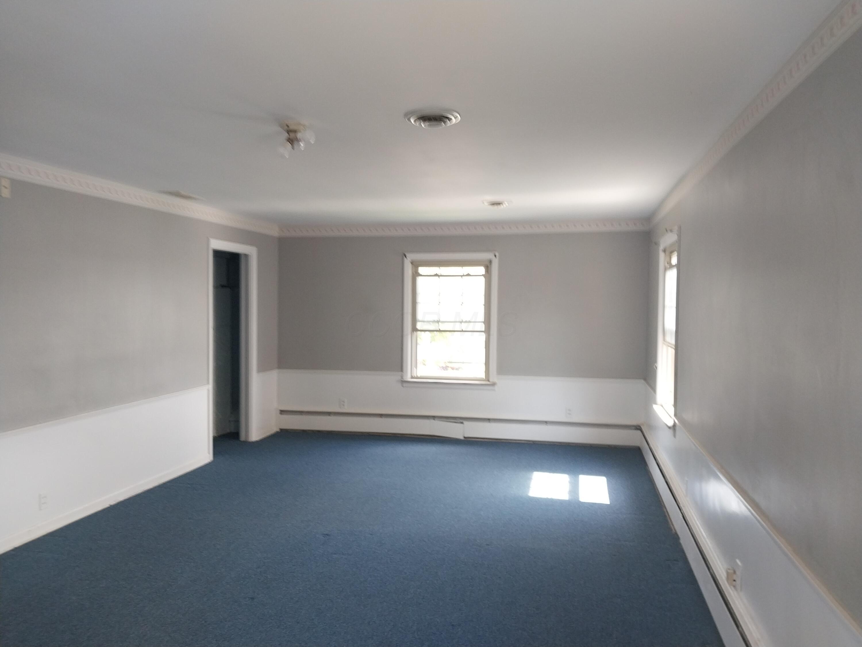 226033235 Property Photo 25