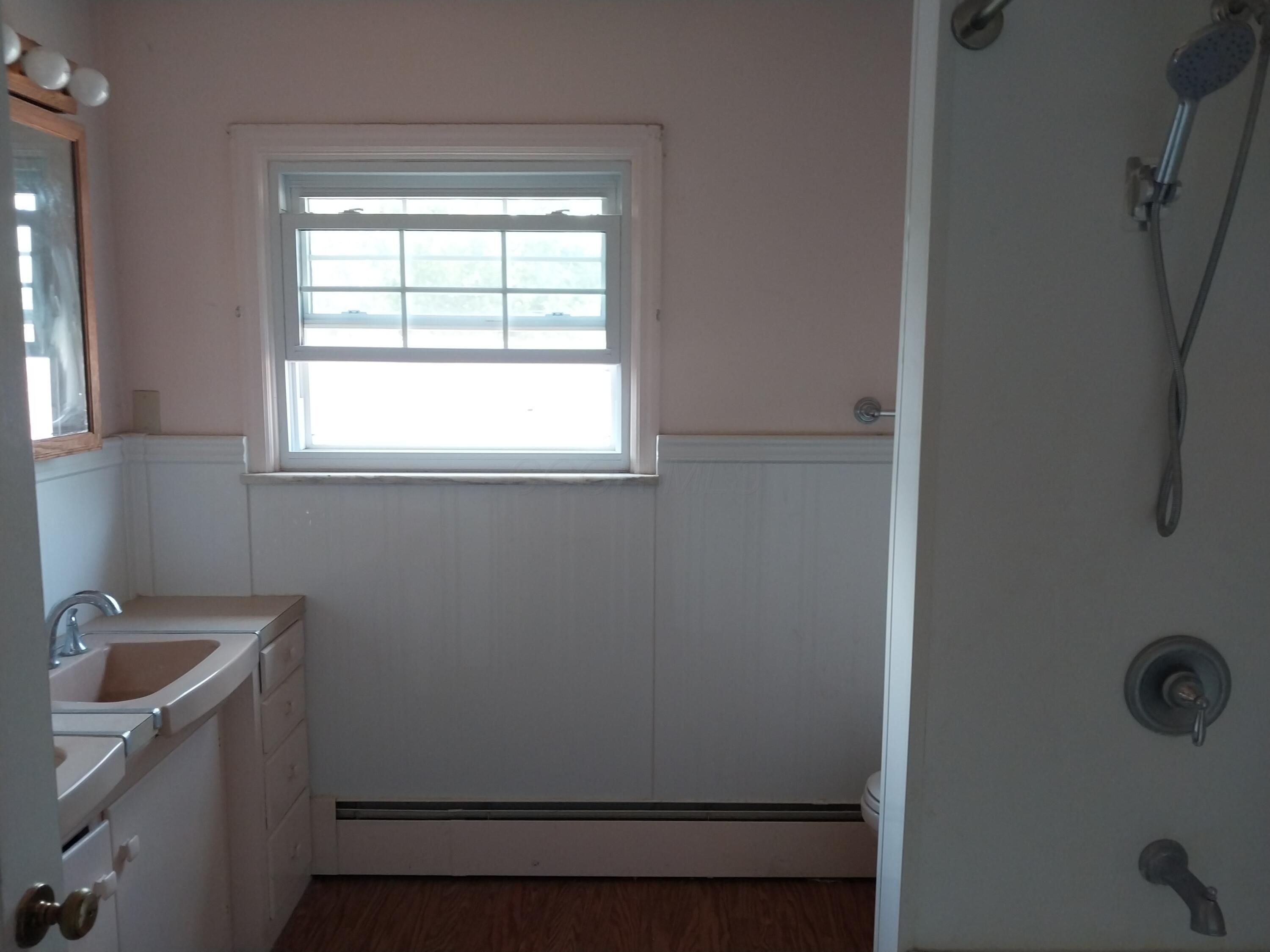 226033235 Property Photo 26