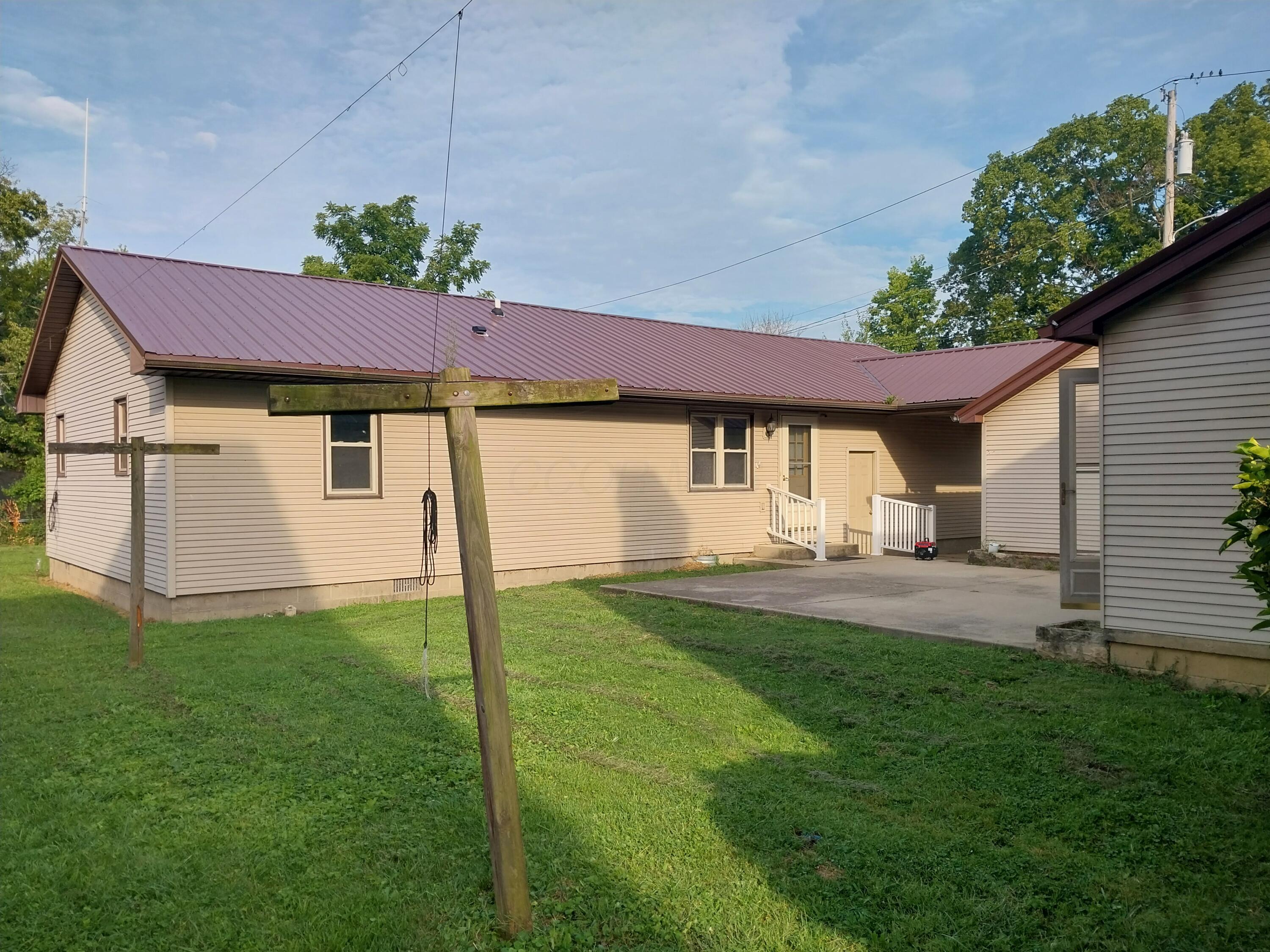 226033235 Property Photo 27