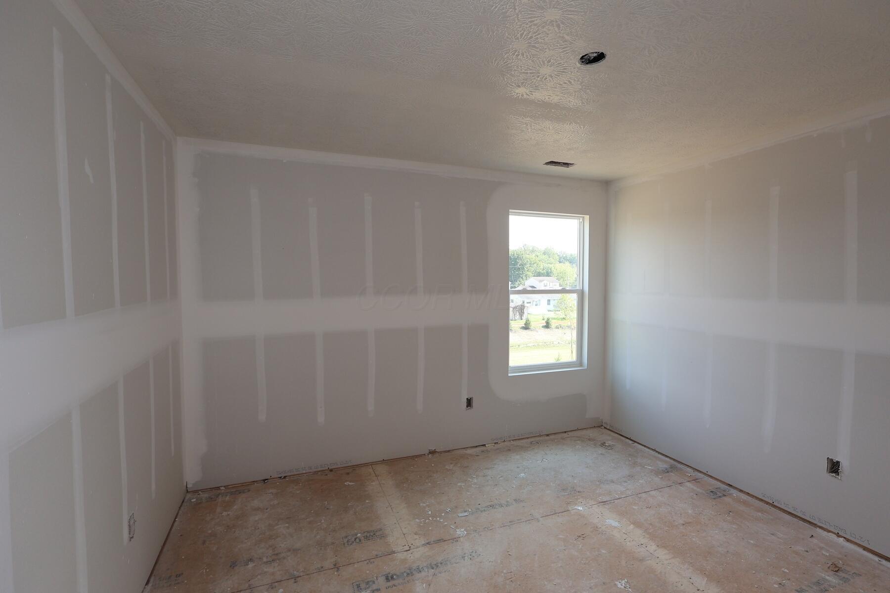 1031 Dawsons Drive Property Photo 10
