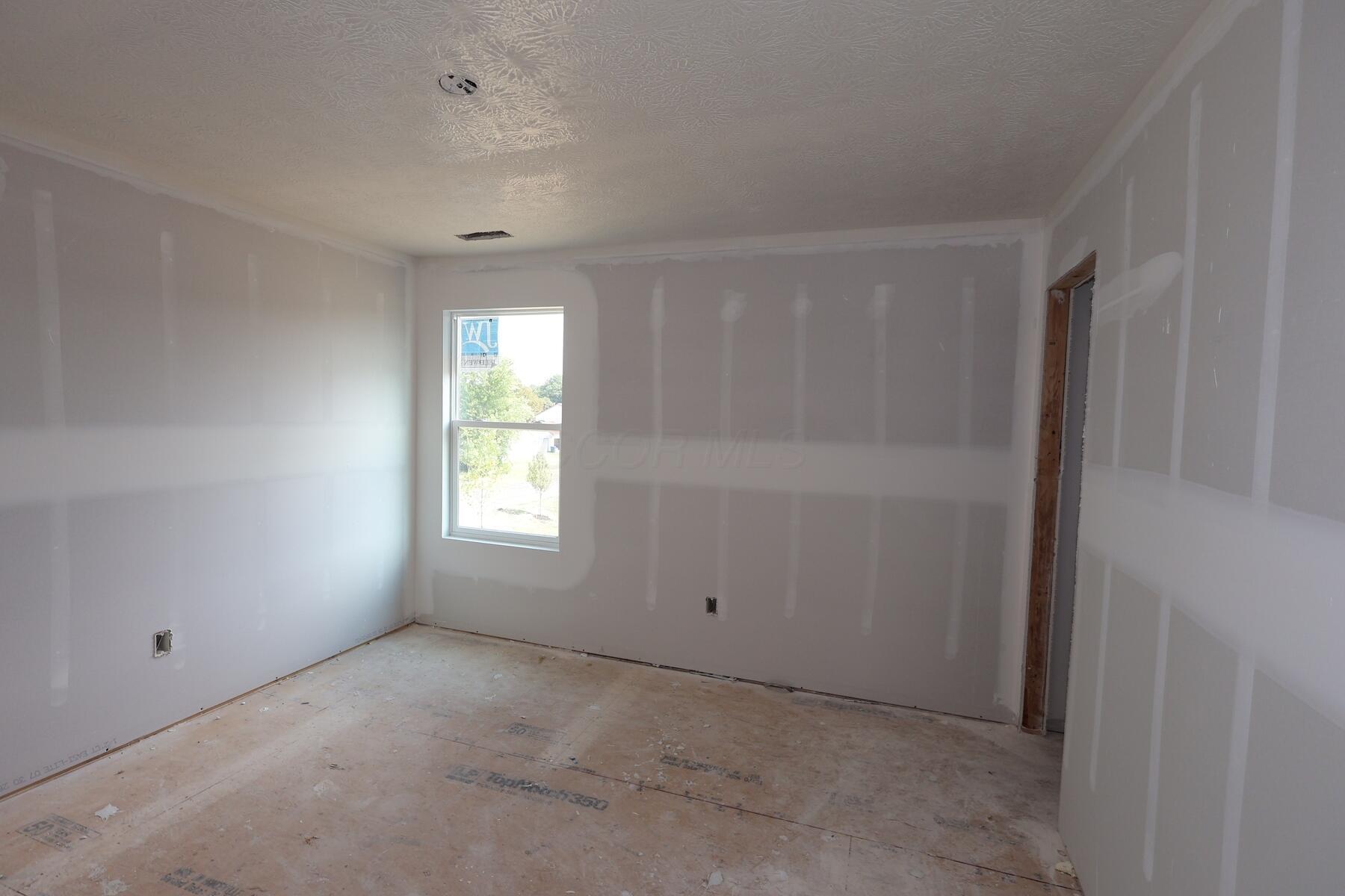 1031 Dawsons Drive Property Photo 13