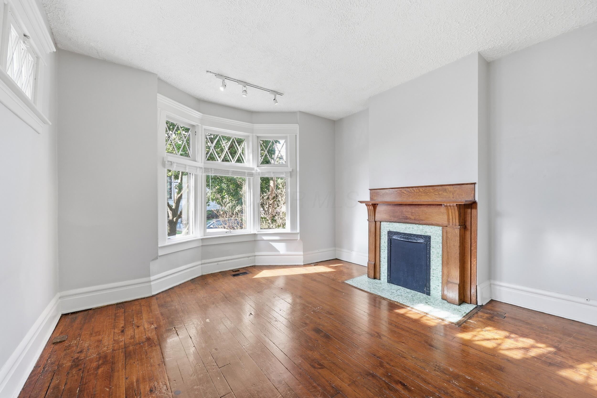 74 W 1st Avenue Property Photo 8
