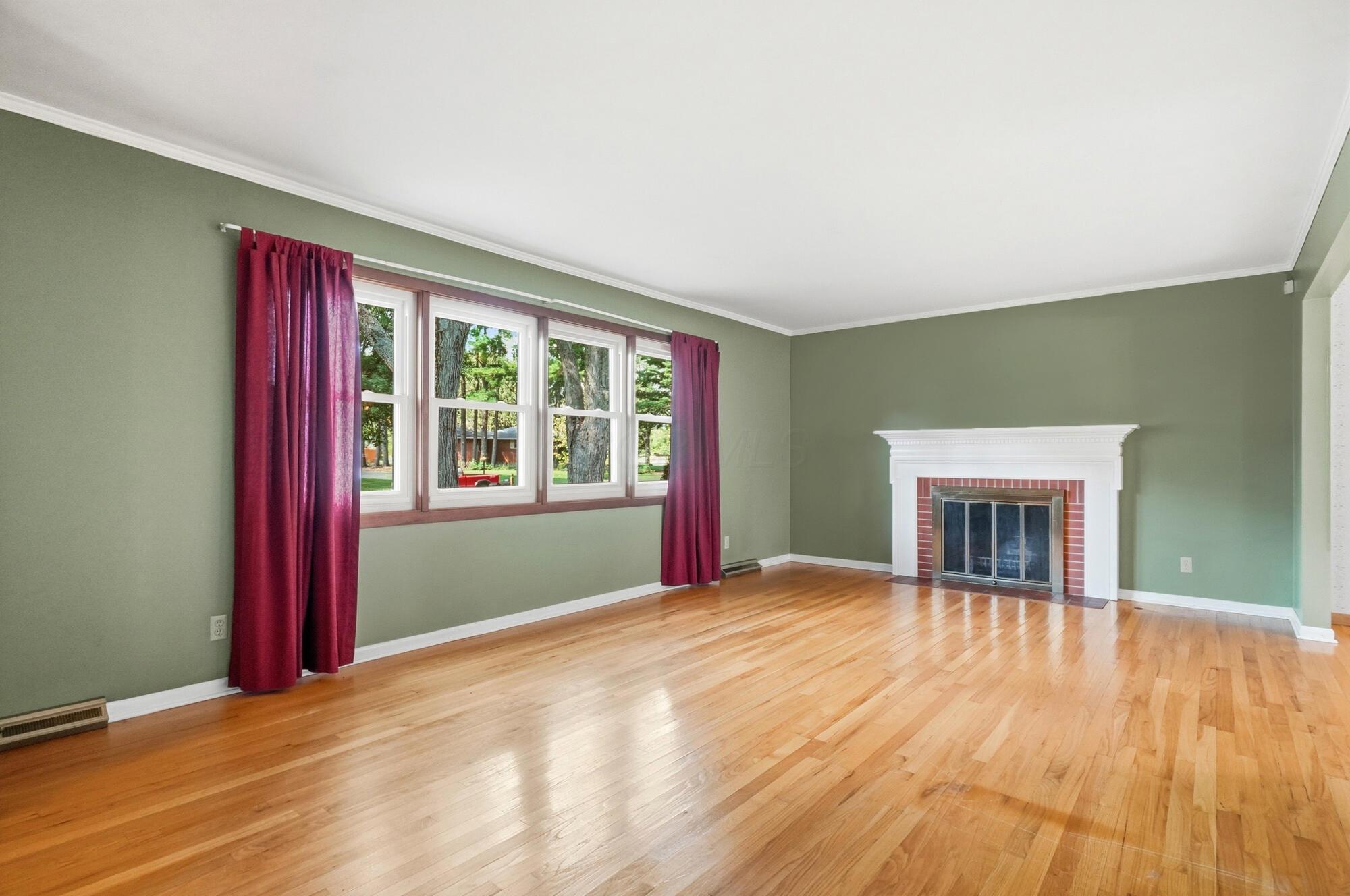 9573 Circle Drive E Property Photo 9