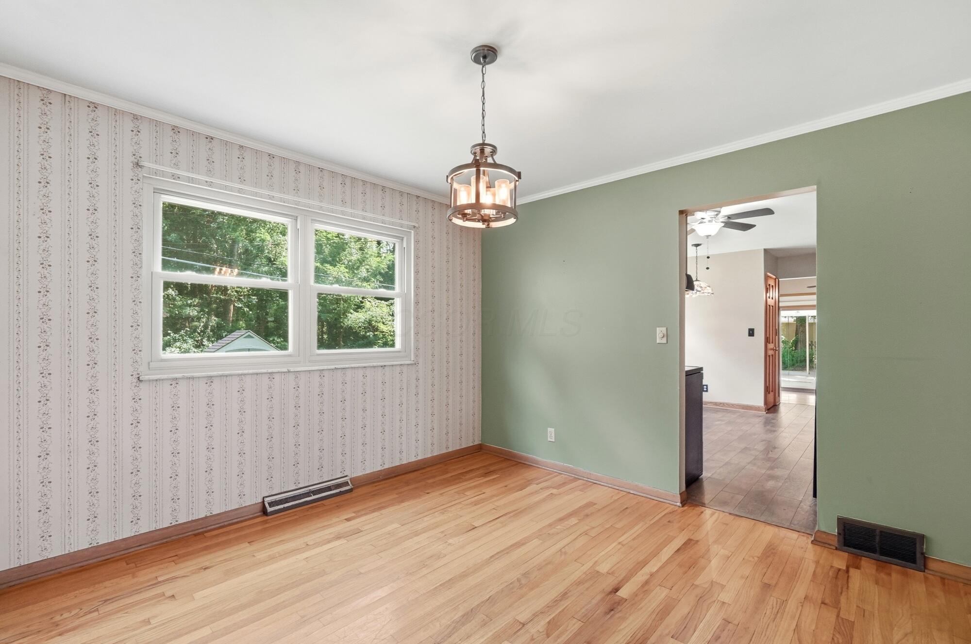 9573 Circle Drive E Property Photo 17