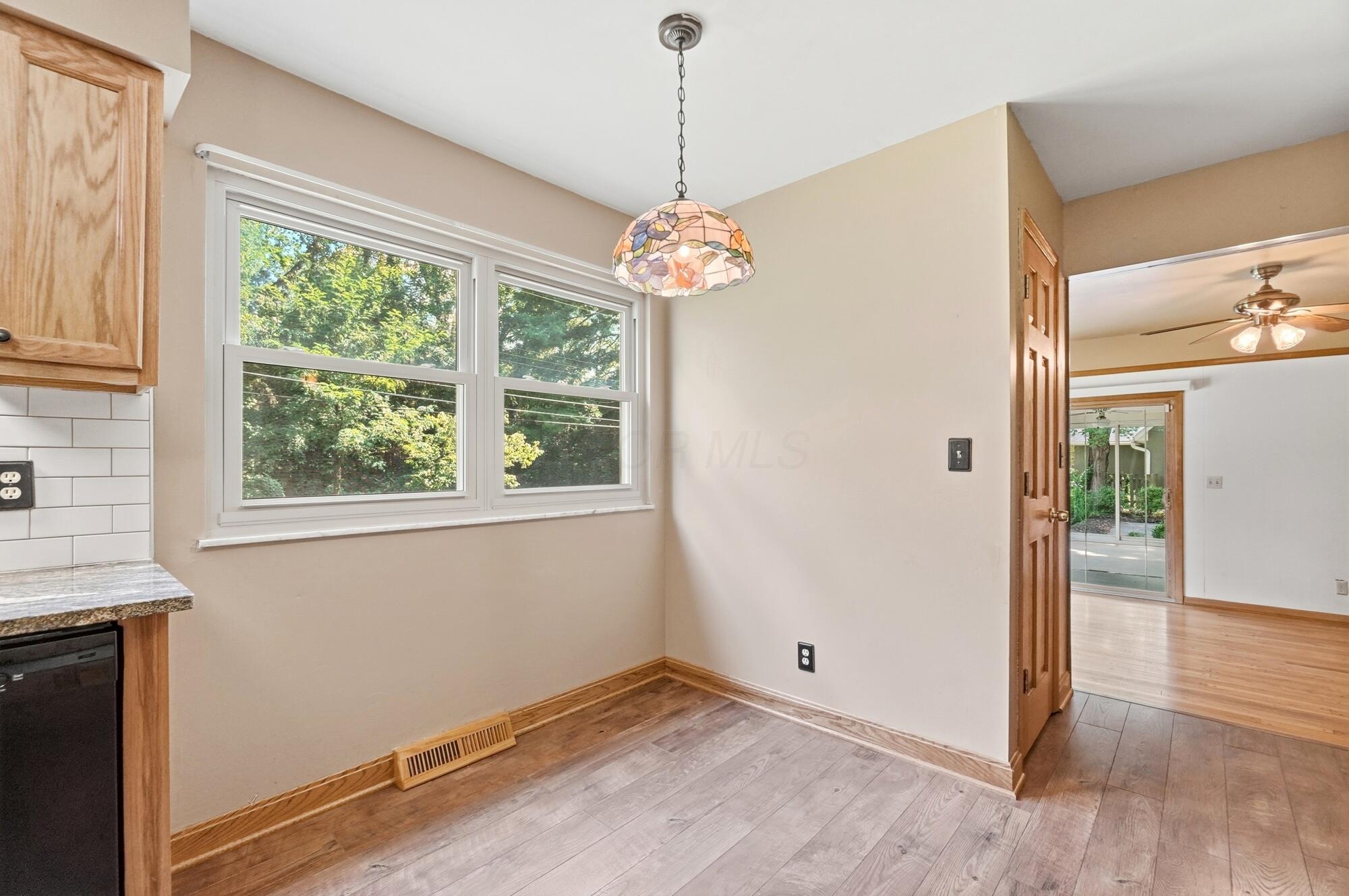 9573 Circle Drive E Property Photo 23