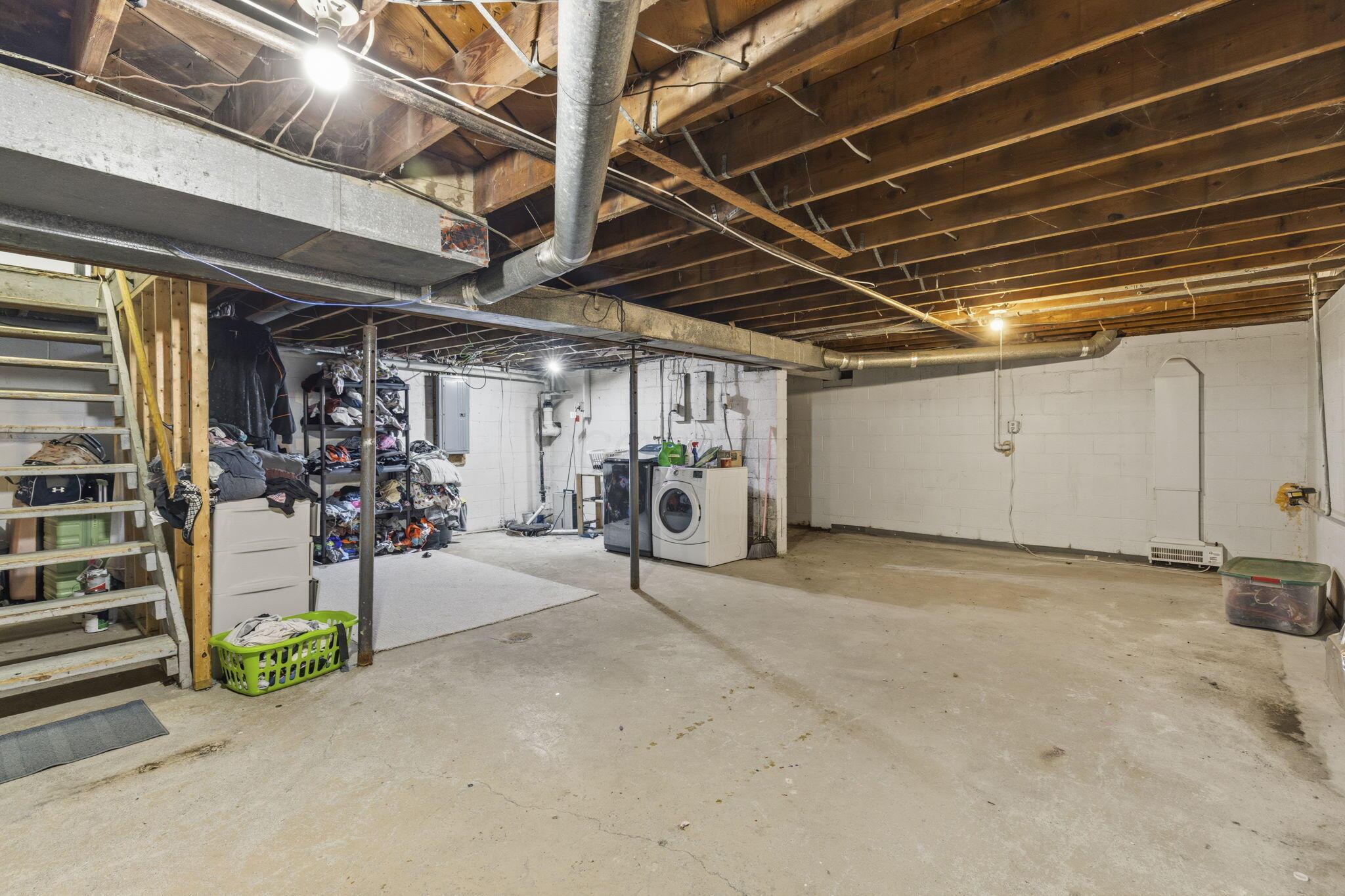 107 Jefferson Avenue Property Photo 23