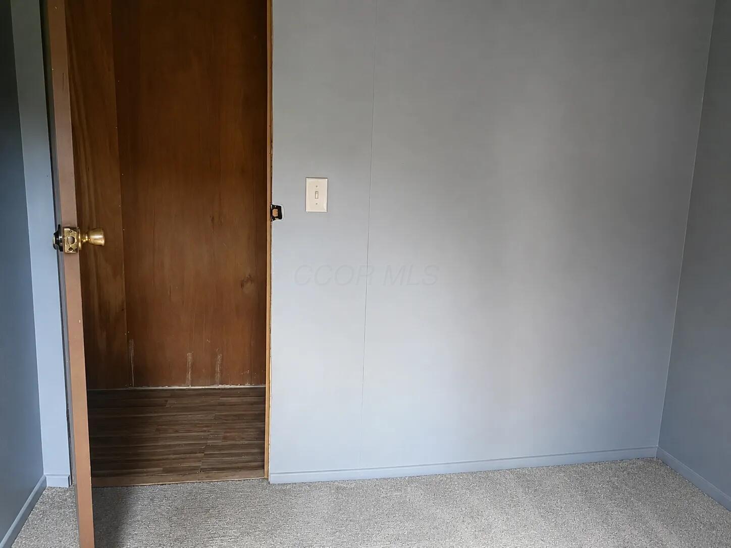 226033257 Property Photo 8