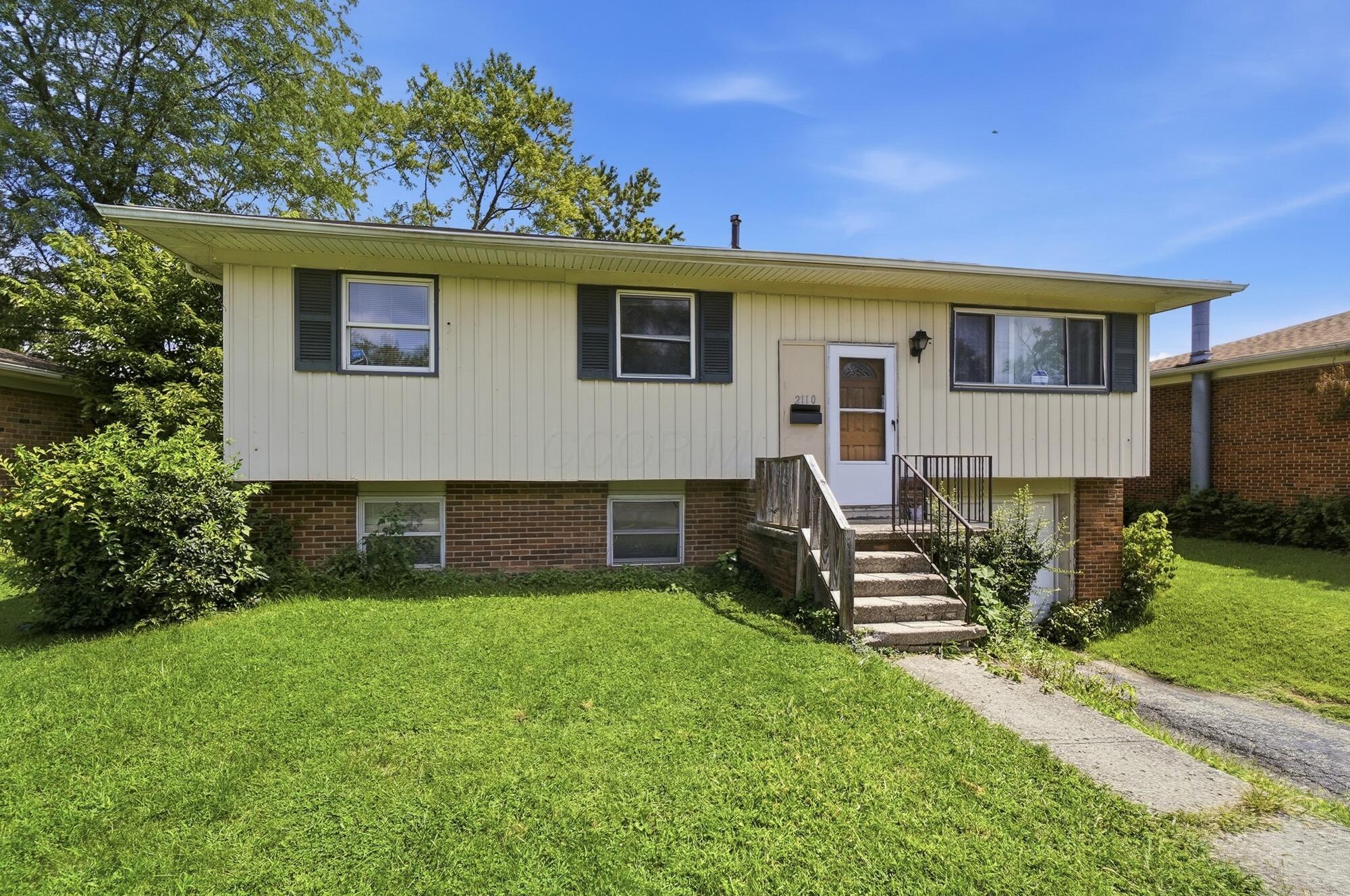2110 Wadsworth Drive Property Photo 1