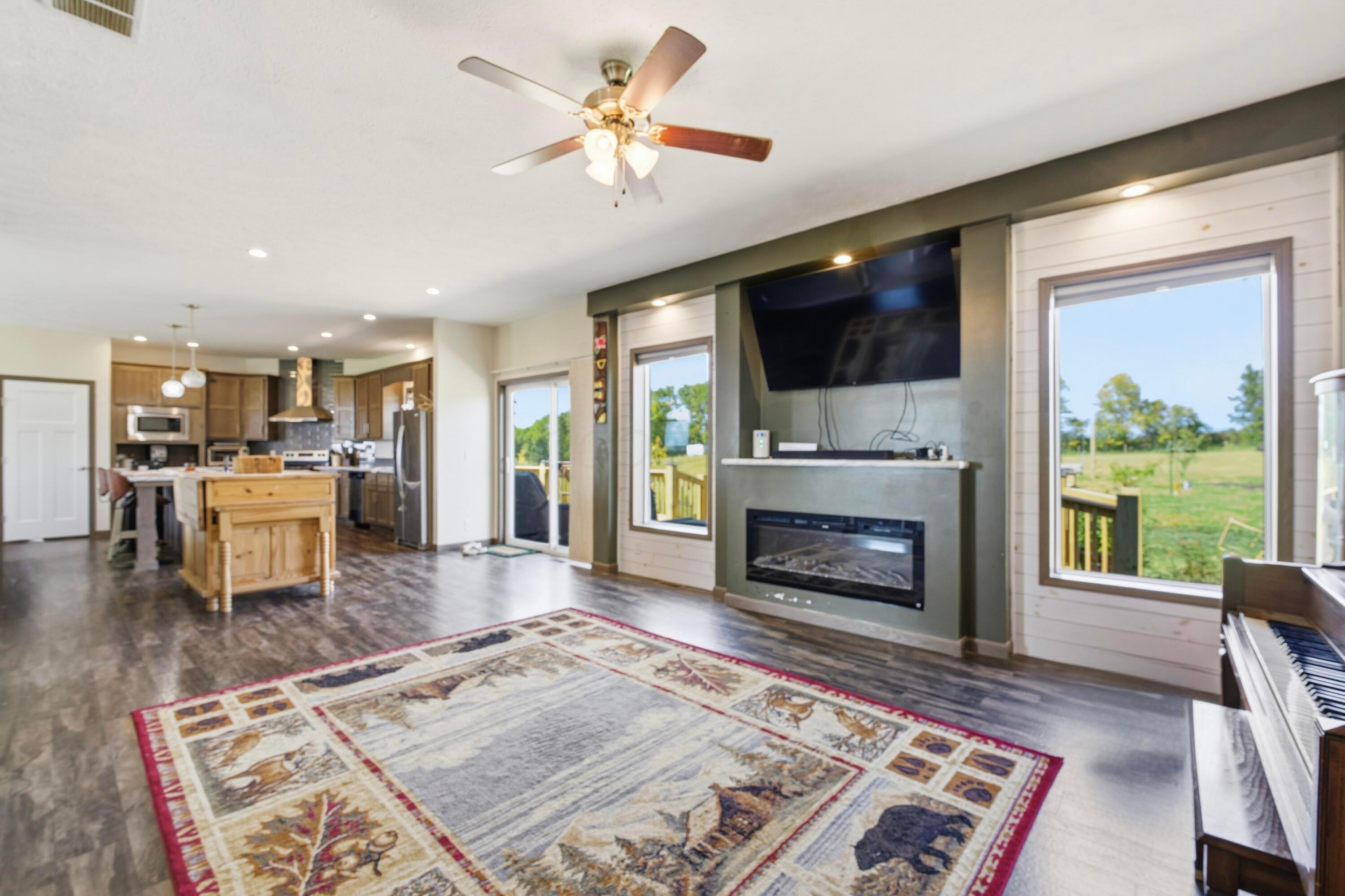 11144 Dingess Road Property Photo 12