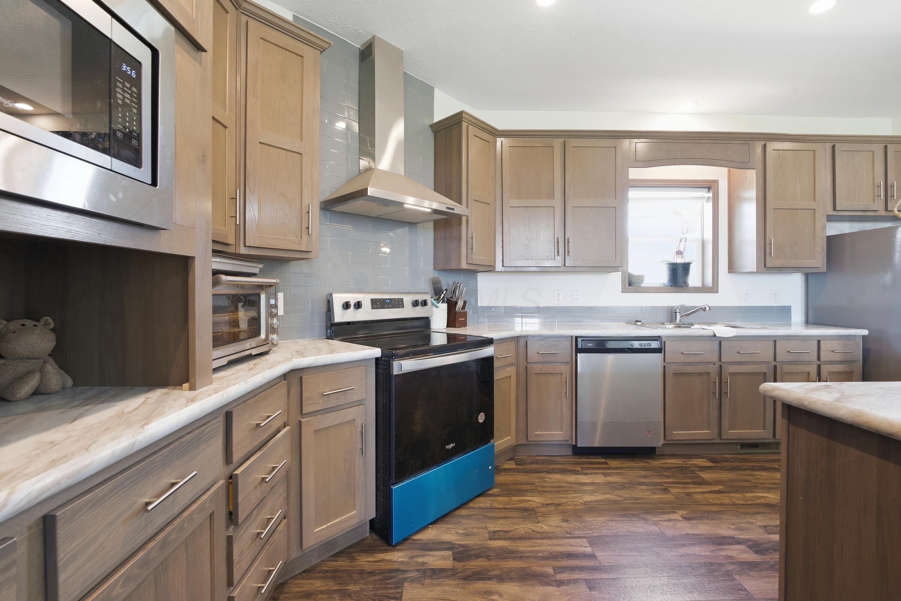 11144 Dingess Road Property Photo 13