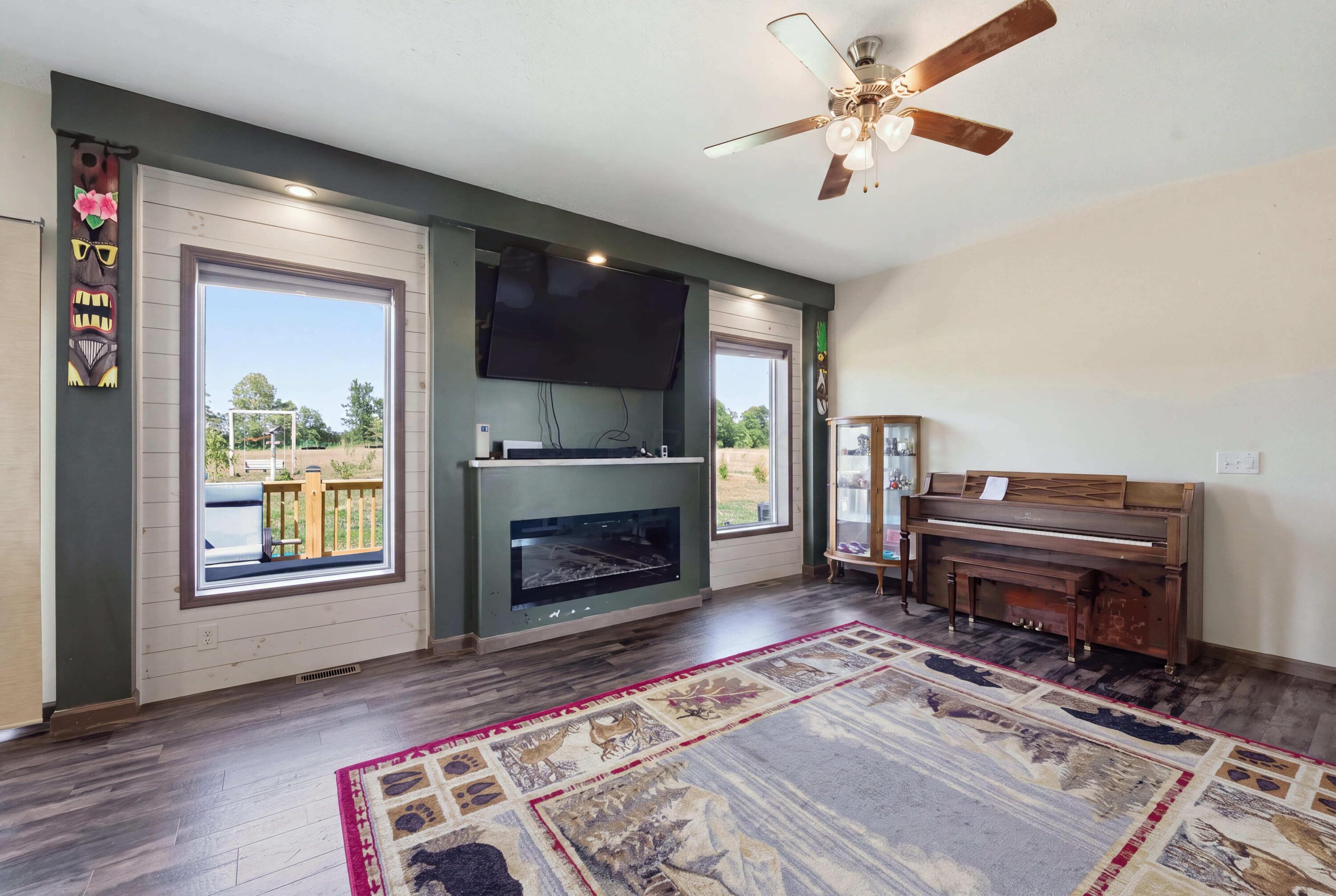 11144 Dingess Road Property Photo 13
