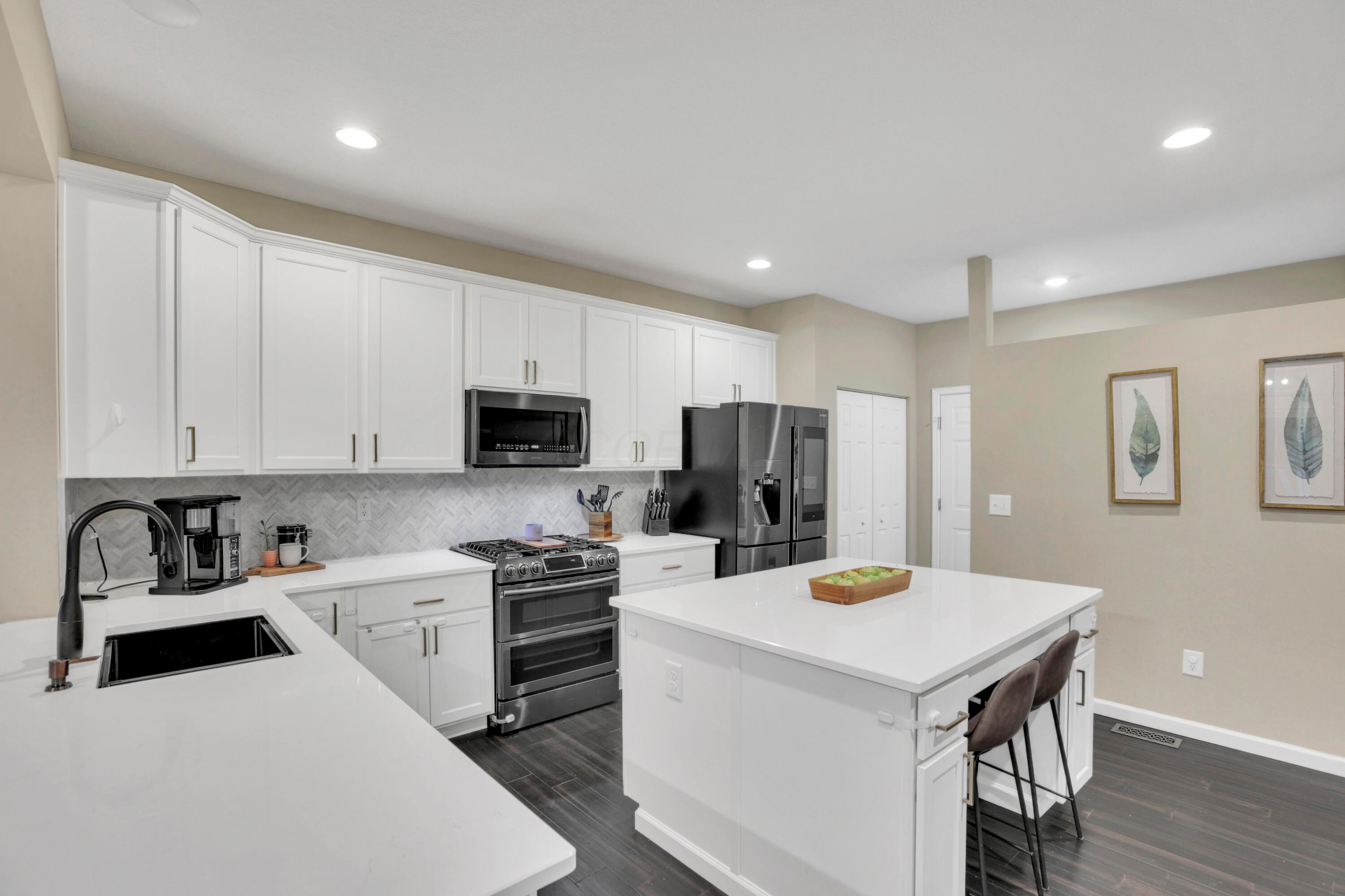 208 Delaware Drive Property Photo 13