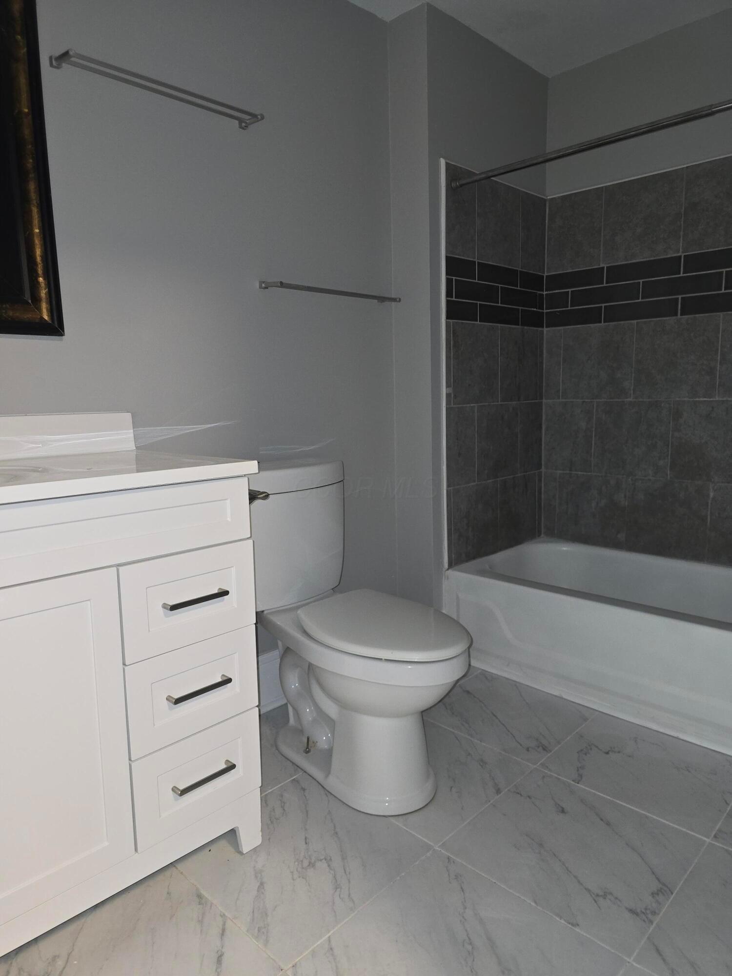 114 Vennum Avenue Property Photo 17
