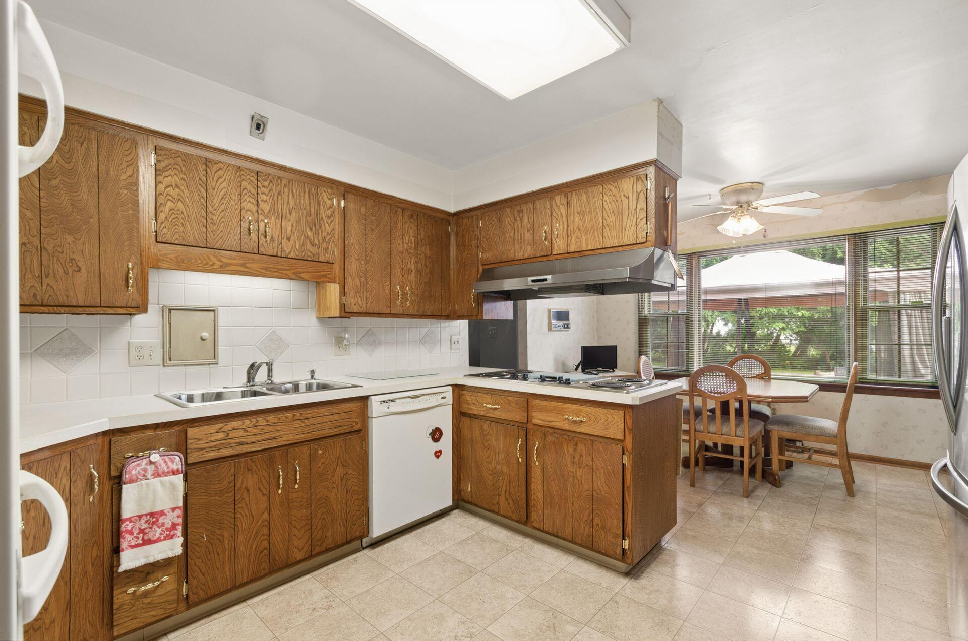 2666 Mitzi Drive Property Photo 14