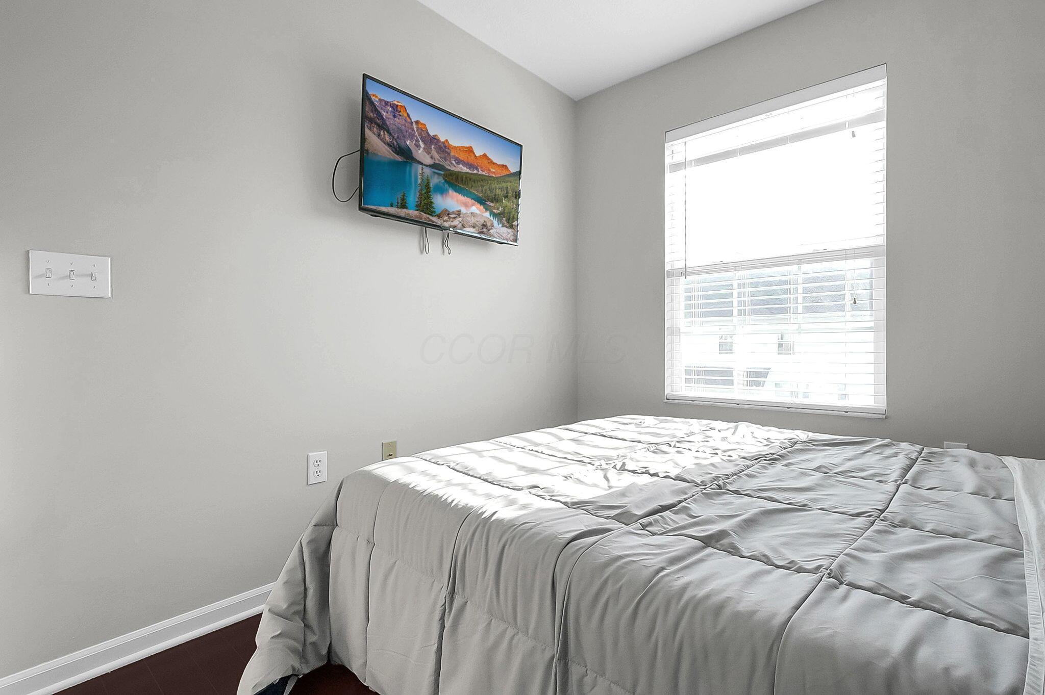 5959 Ferdinand Drive Property Photo 11
