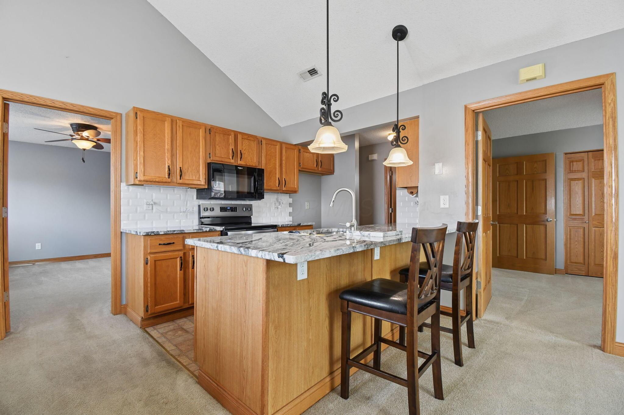 5350 Pond View Drive Property Photo 8