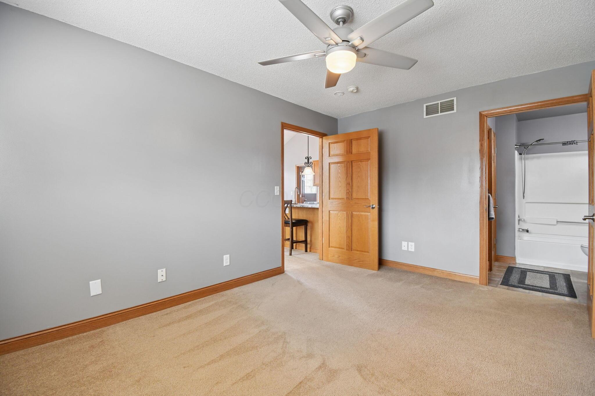 5350 Pond View Drive Property Photo 19