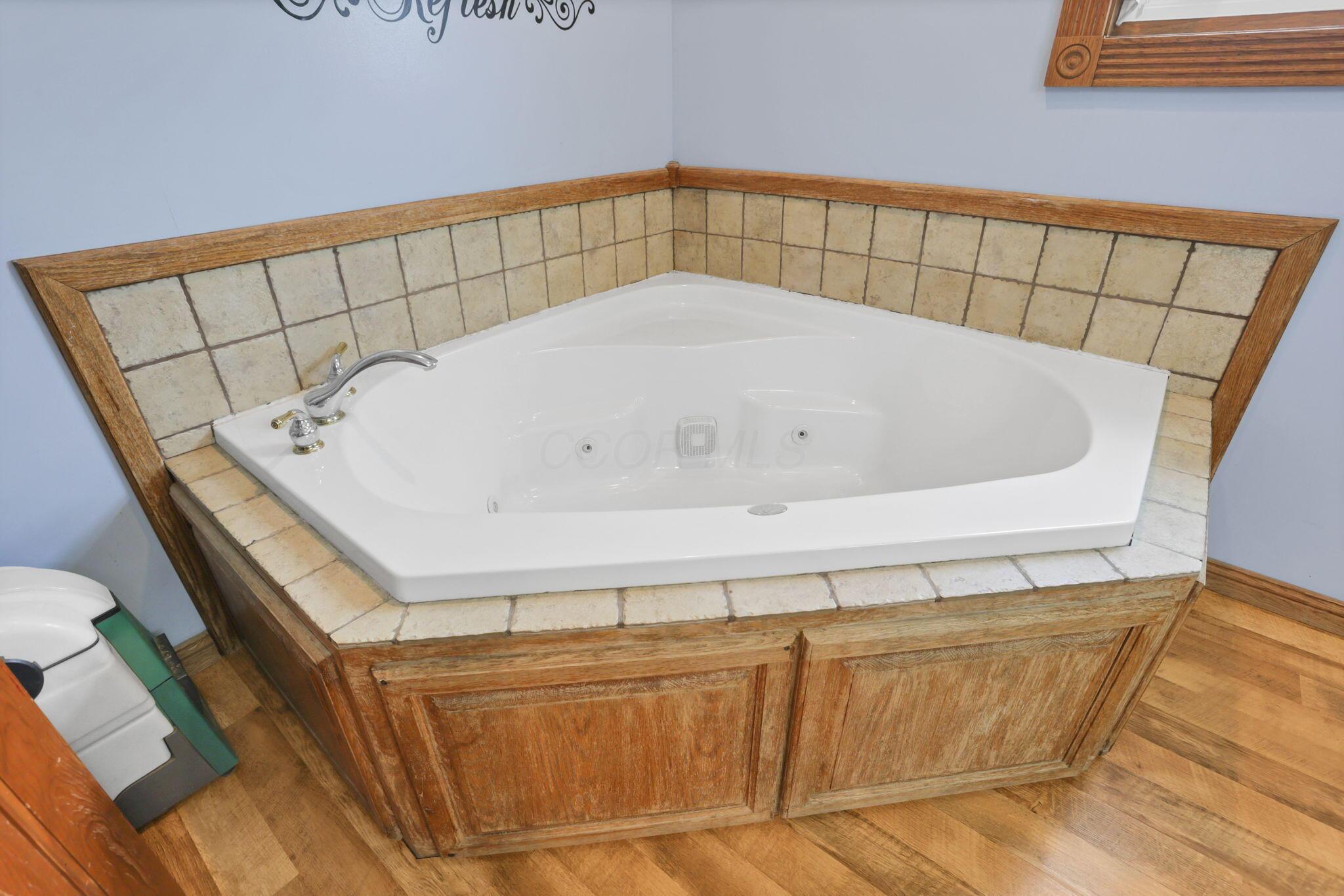 14300 Mount Perry Road Property Photo 32