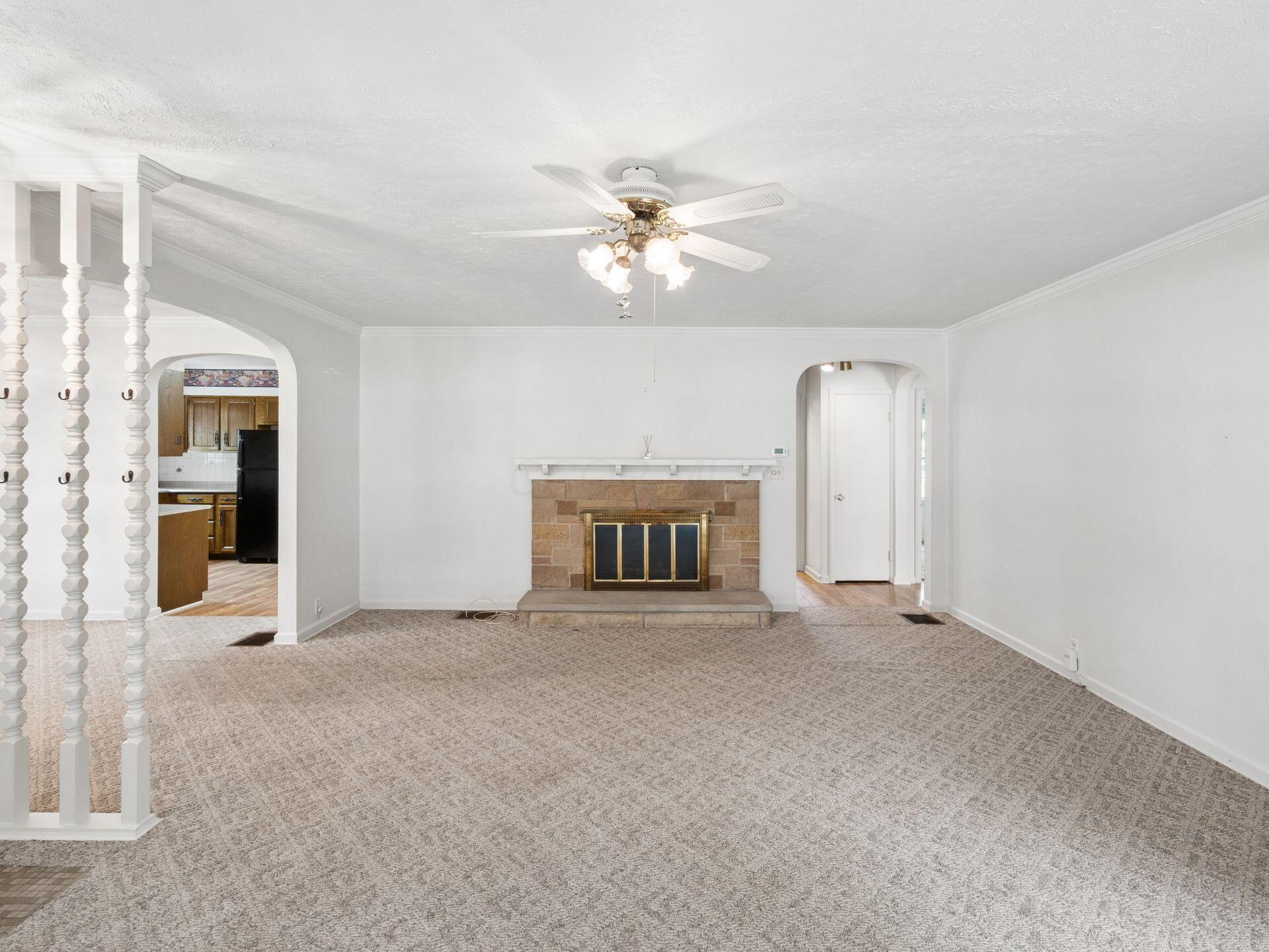 191 E Ottawa Street Property Photo 9