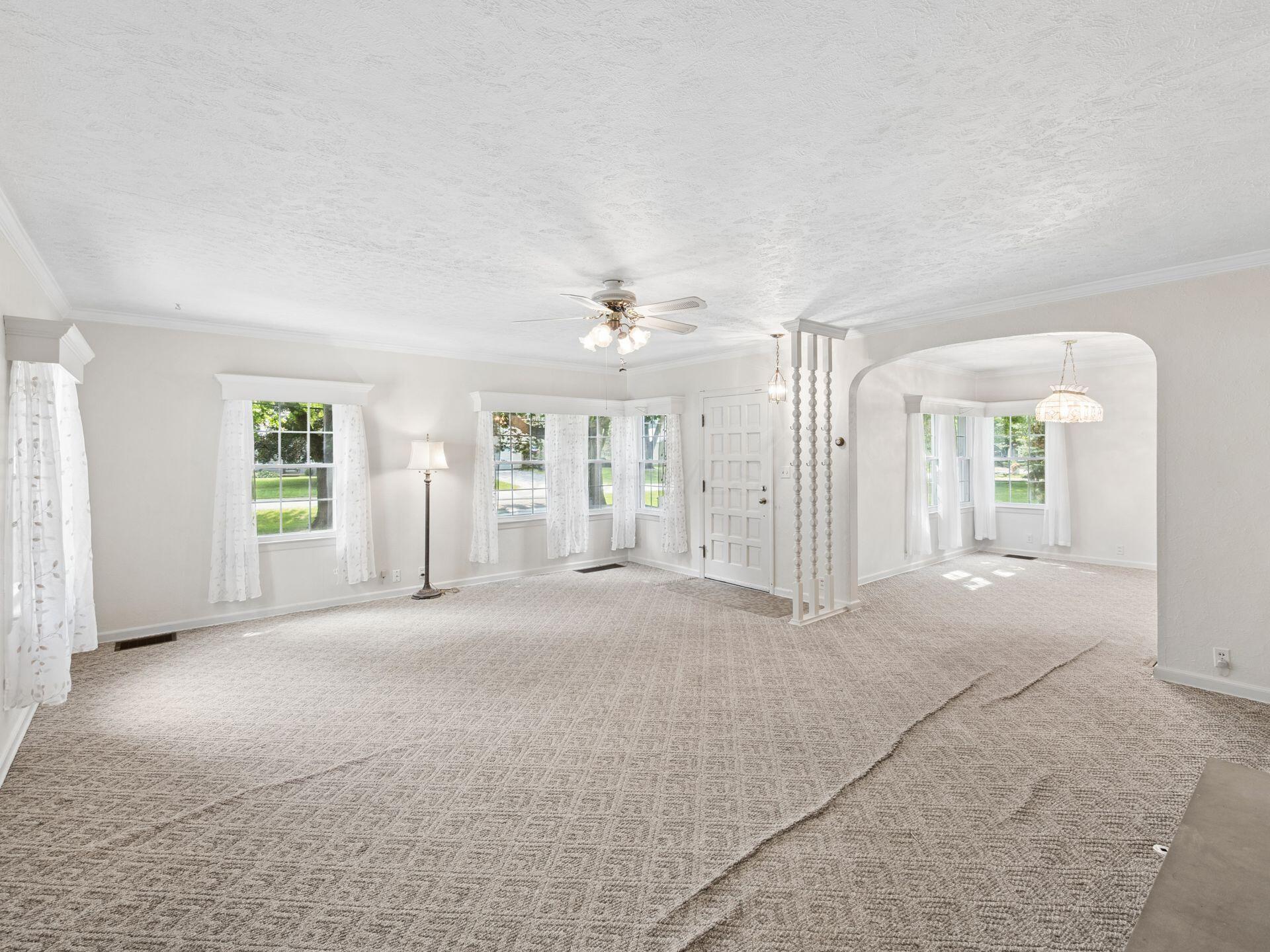 191 E Ottawa Street Property Photo 10