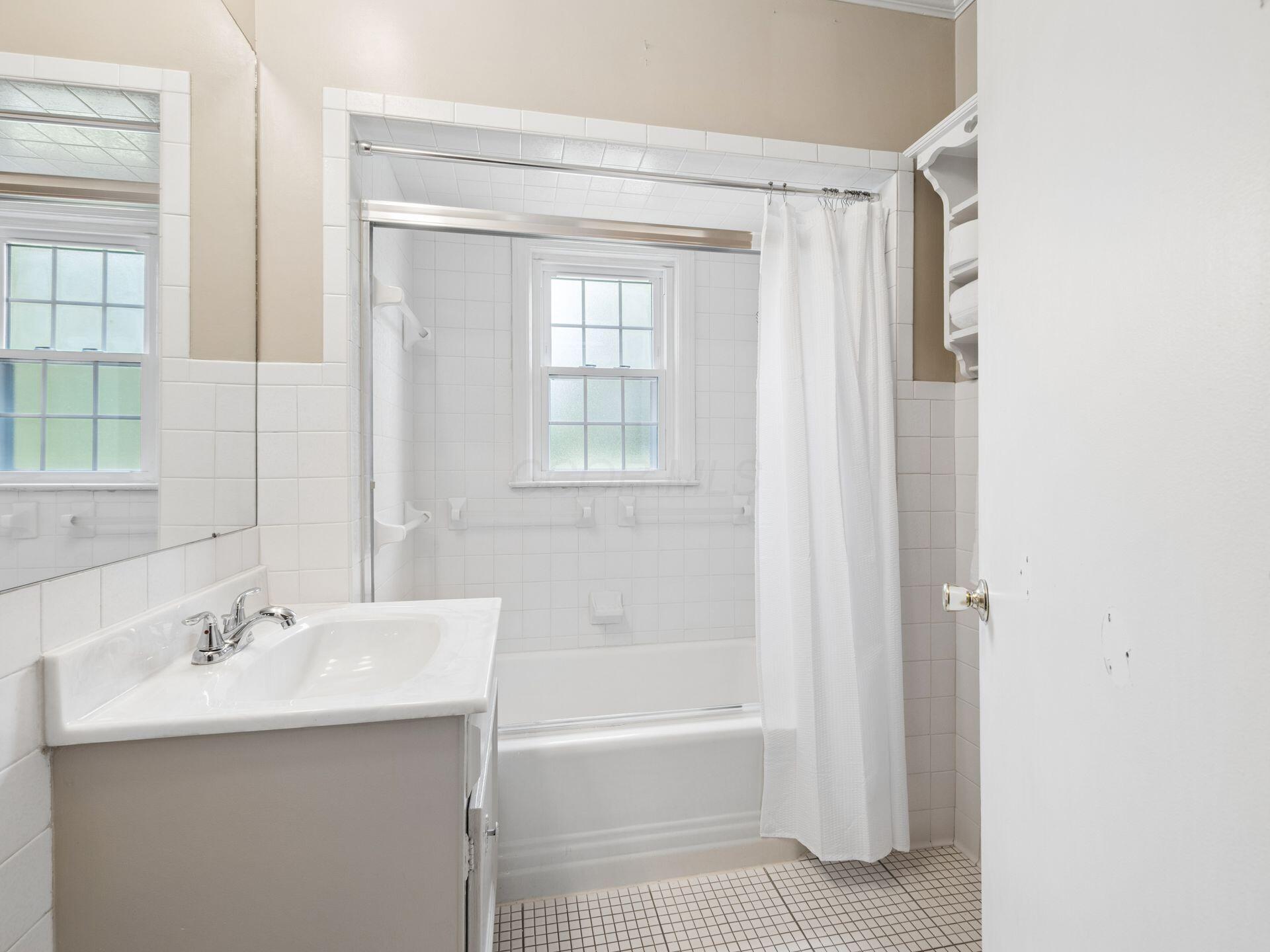 191 E Ottawa Street Property Photo 19
