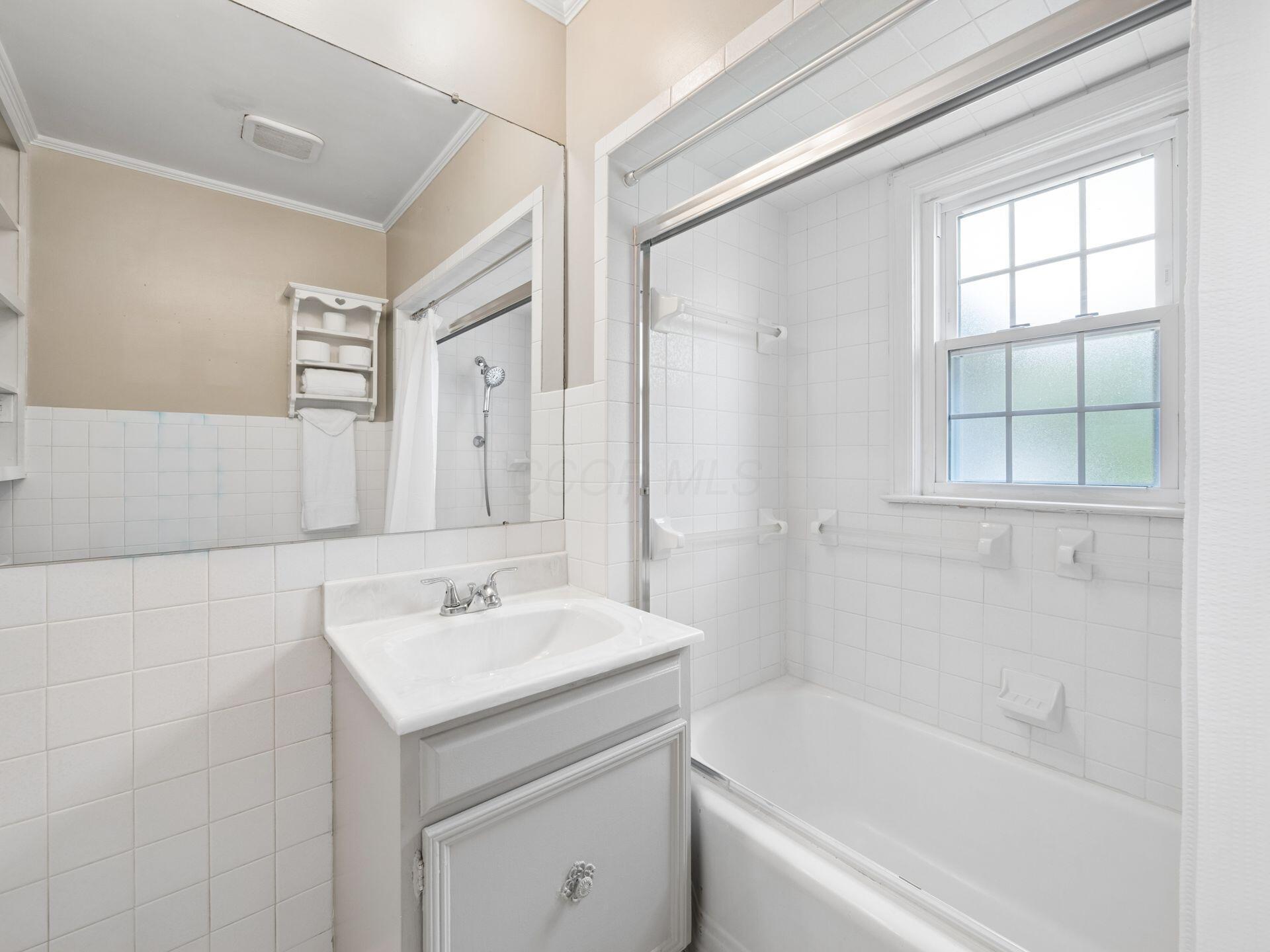 191 E Ottawa Street Property Photo 20