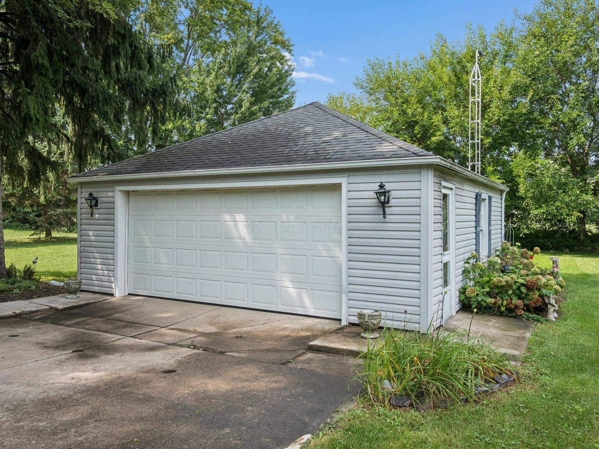 191 E Ottawa Street Property Photo 30