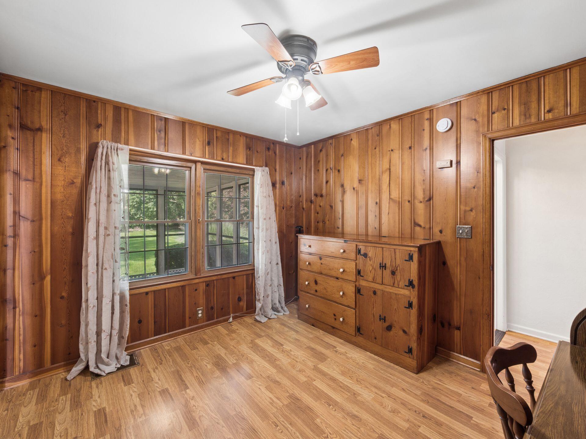 191 E Ottawa Street Property Photo 37