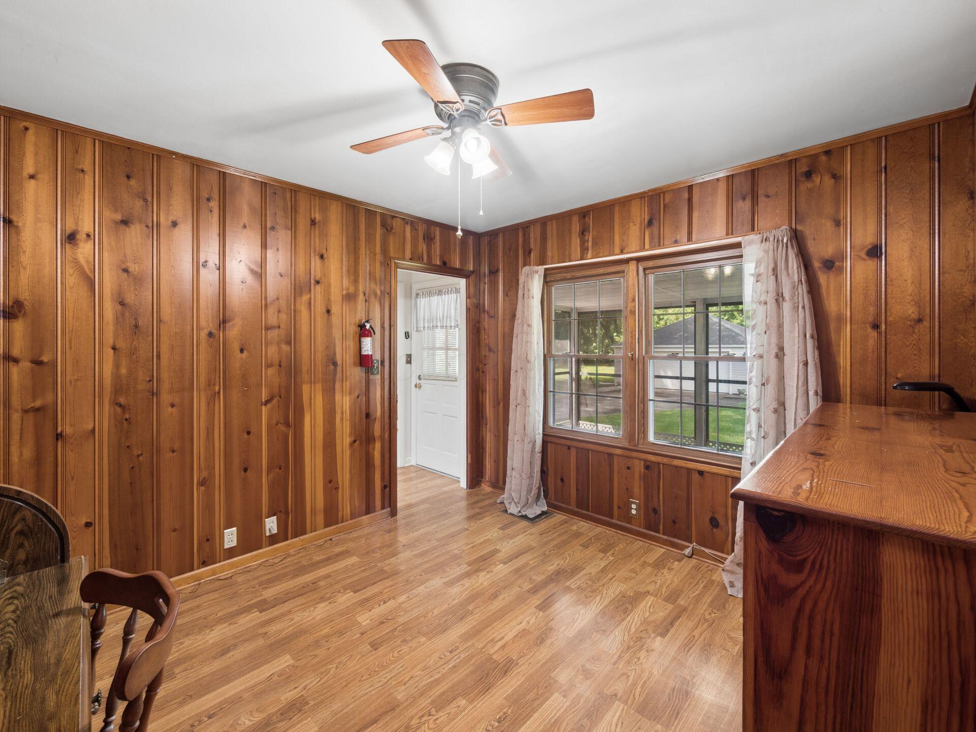 191 E Ottawa Street Property Photo 39
