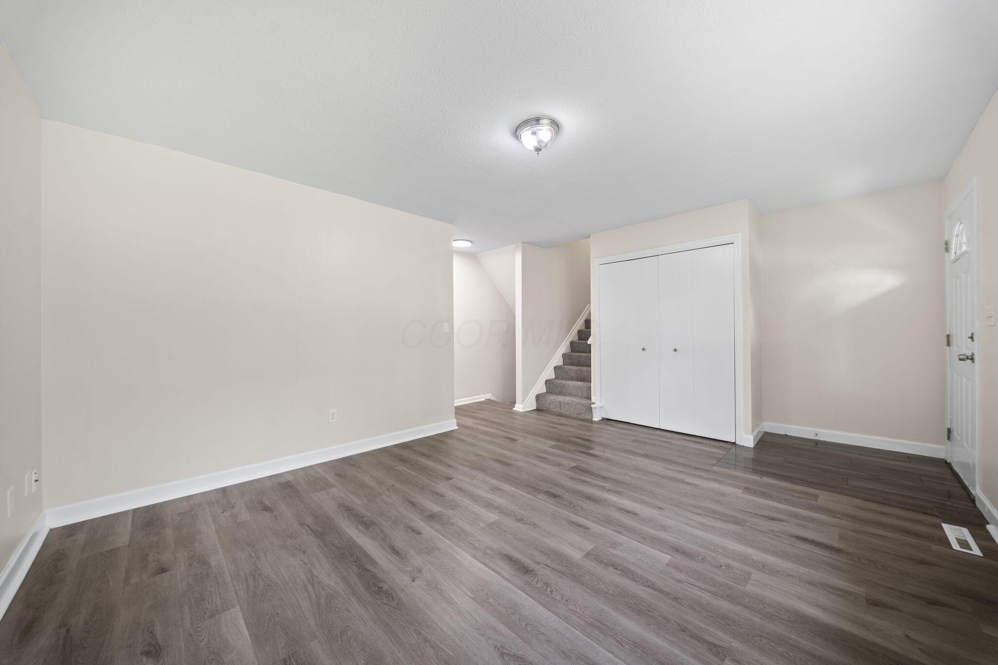 5155 Lindora Drive Property Photo 15