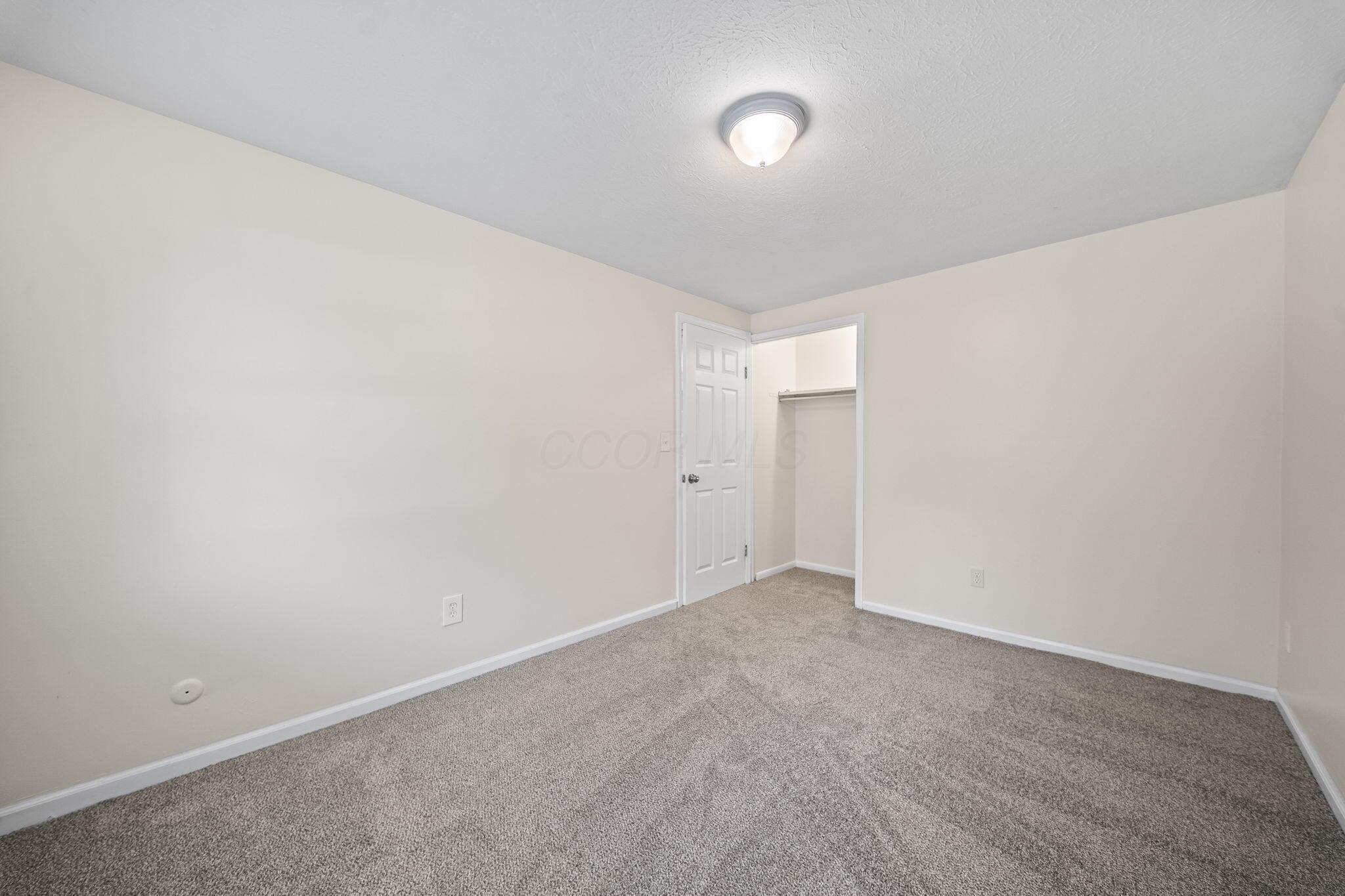 5155 Lindora Drive Property Photo 20