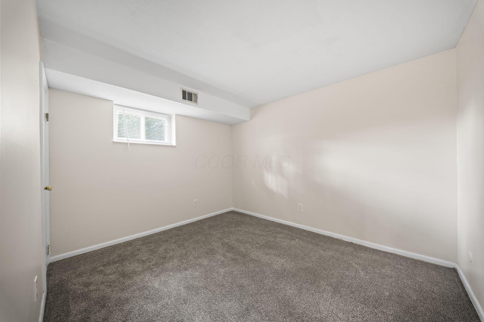 5155 Lindora Drive Property Photo 30