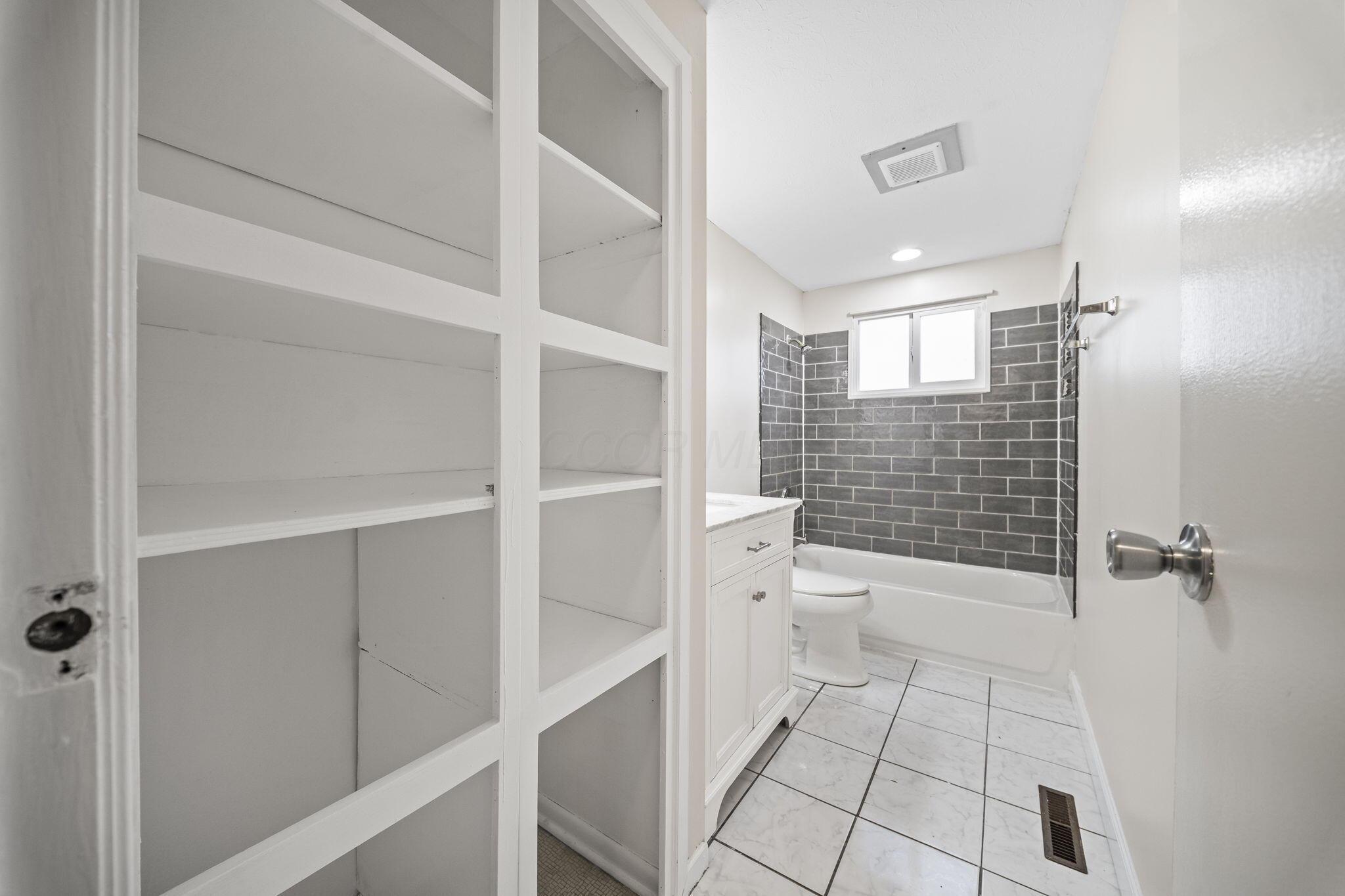 5155 Lindora Drive Property Photo 31