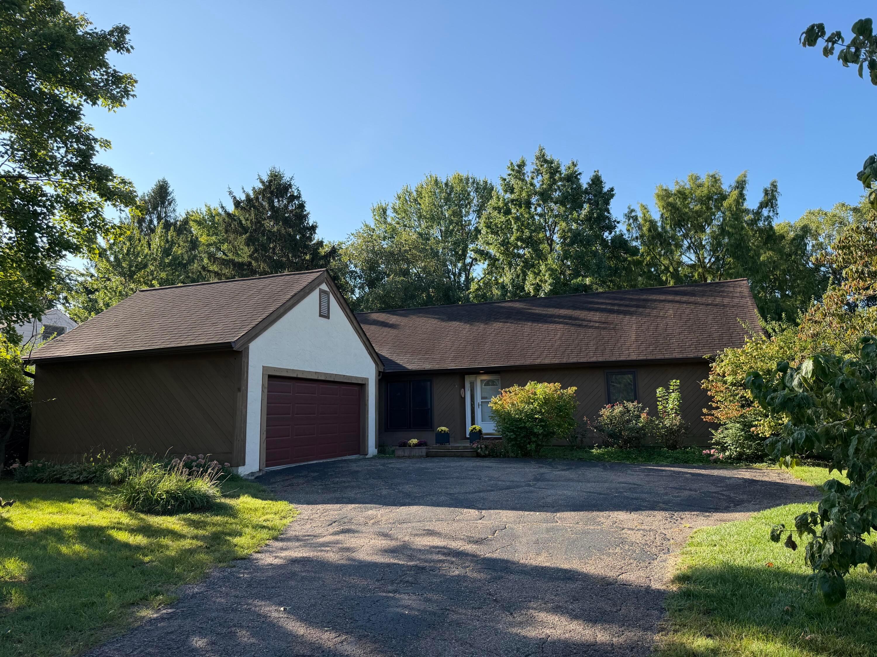 159 E Schrock Road Property Photo 1