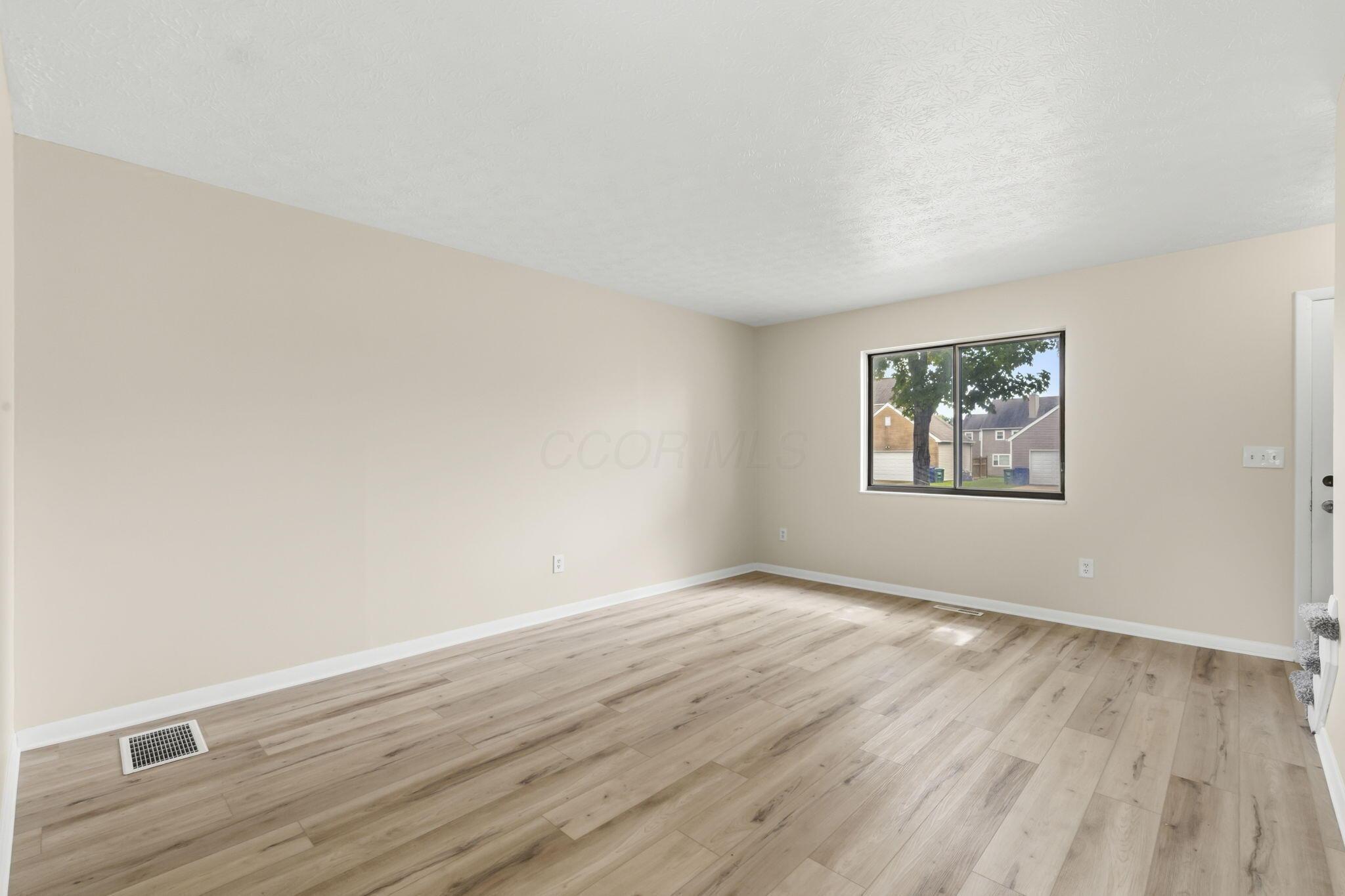 540 Willis Lane Property Photo 8